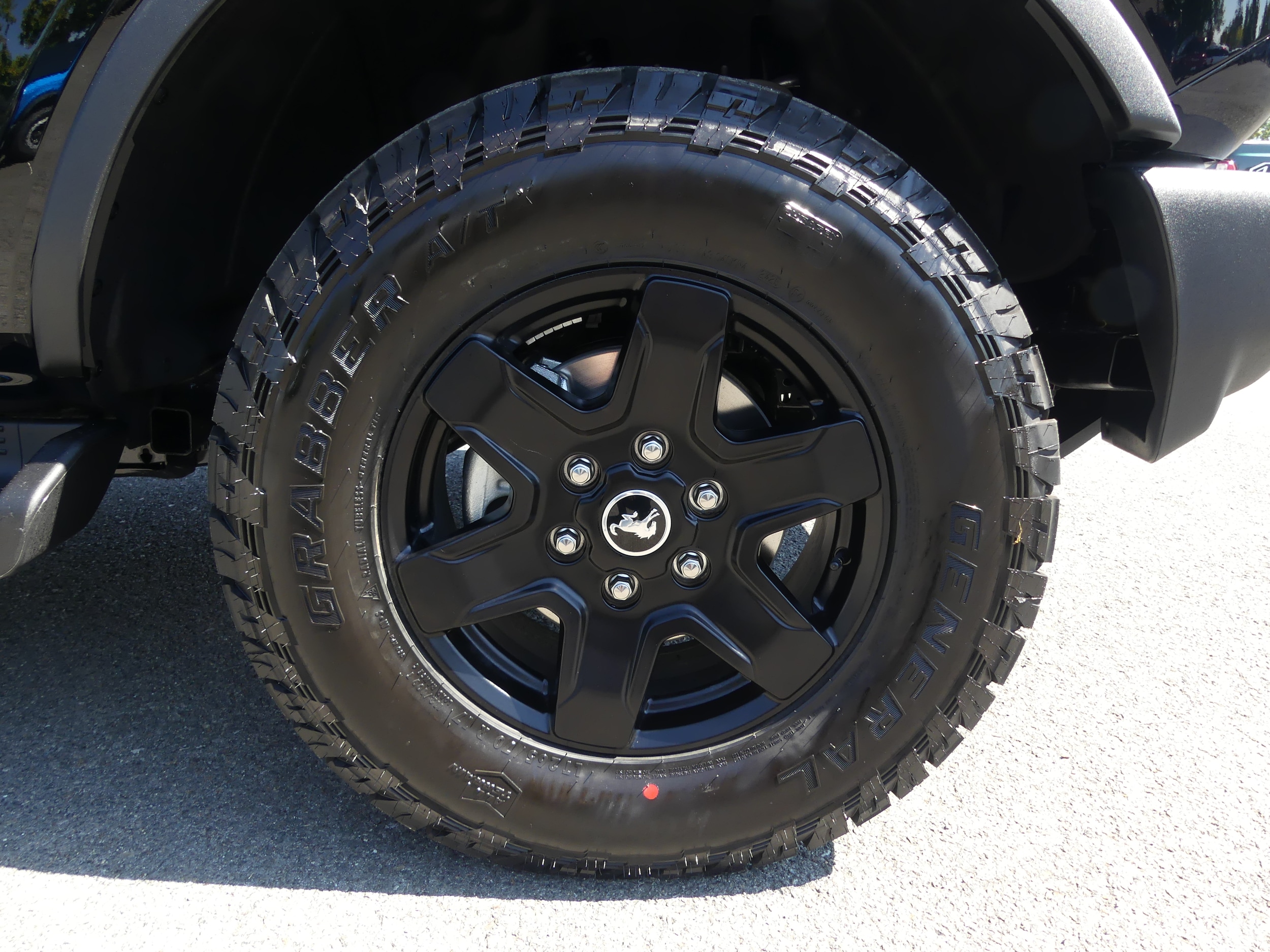 2025 Ford Bronco 4-Door Outer Banks - Photo 19