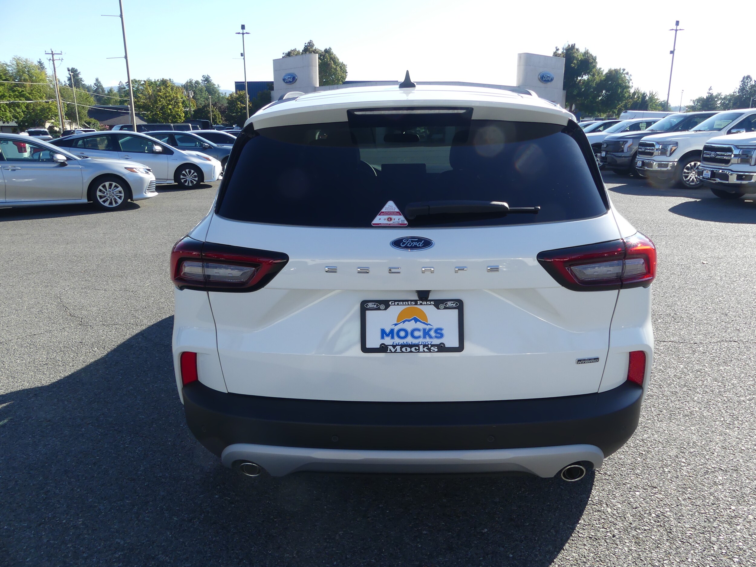 2025 Ford Escape Plug-In Hybrid photo 3