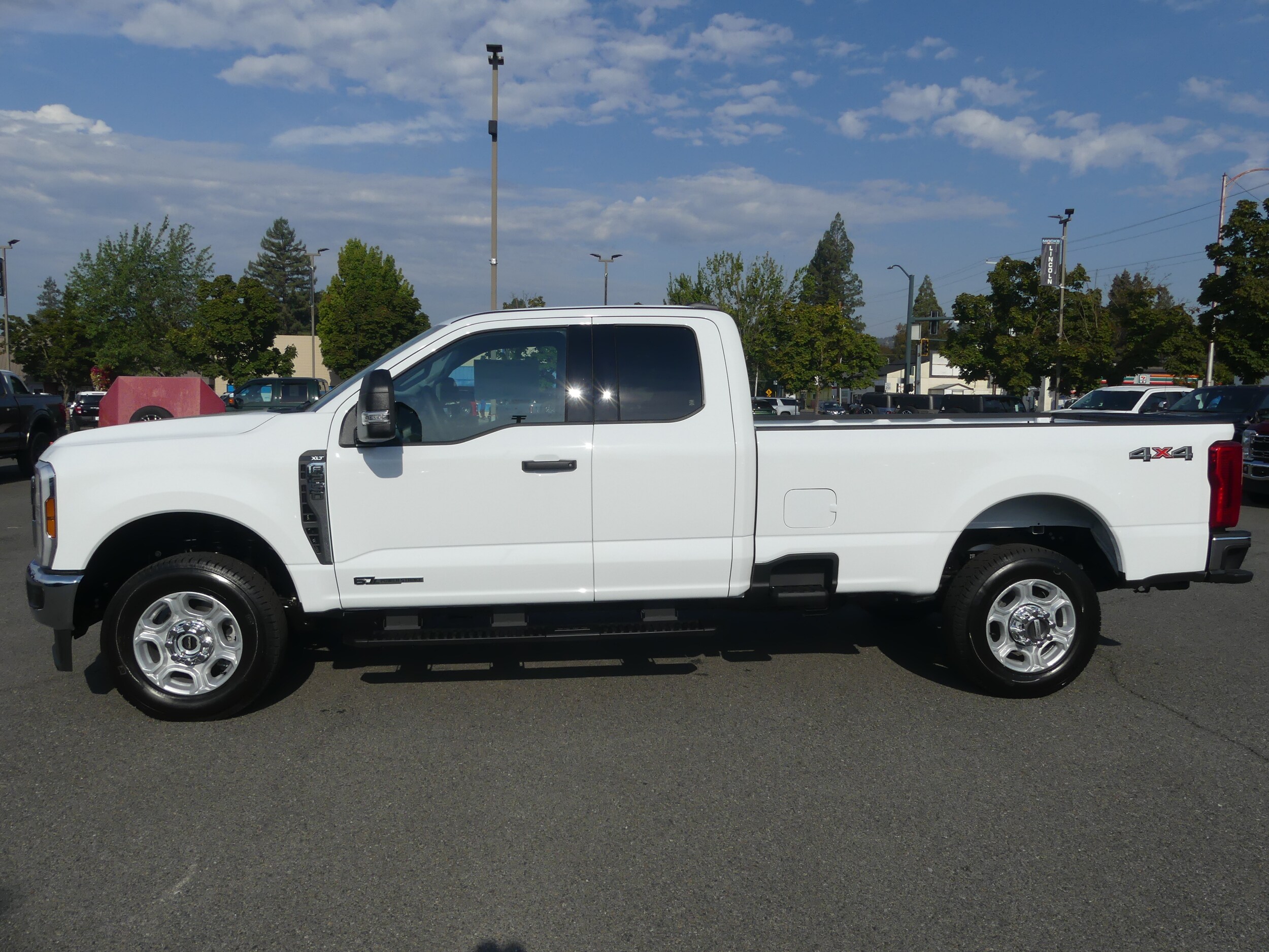 2026 Ford F-250 XLT photo 2