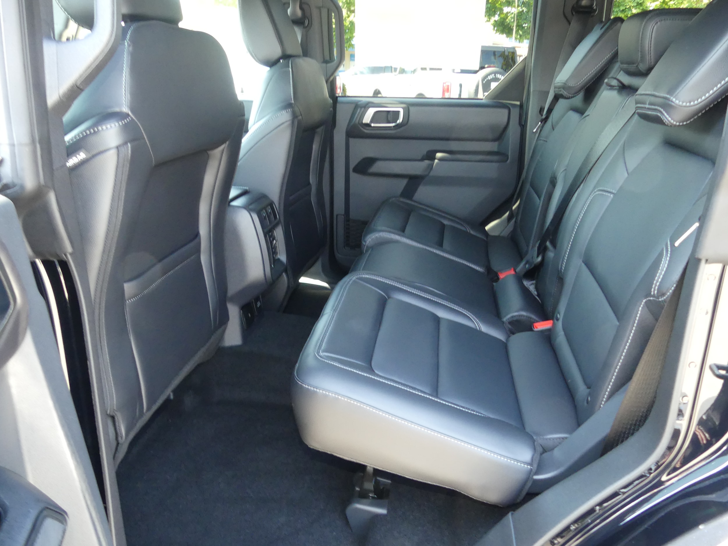 2025 Ford Bronco 4-Door Outer Banks - Photo 12