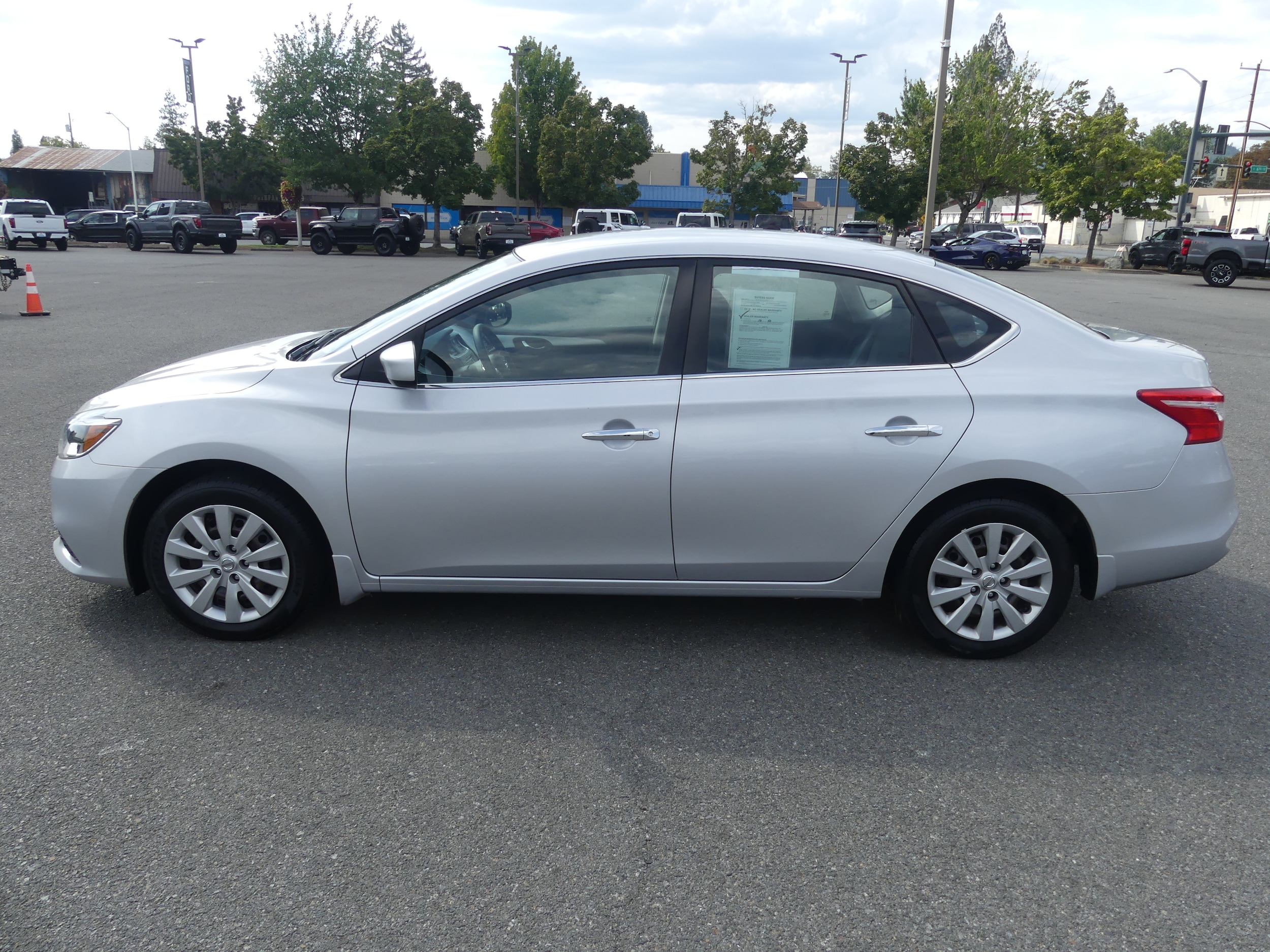 Used 2016 Nissan Sentra S with VIN 3N1AB7AP3GY328406 for sale in Grants Pass, OR
