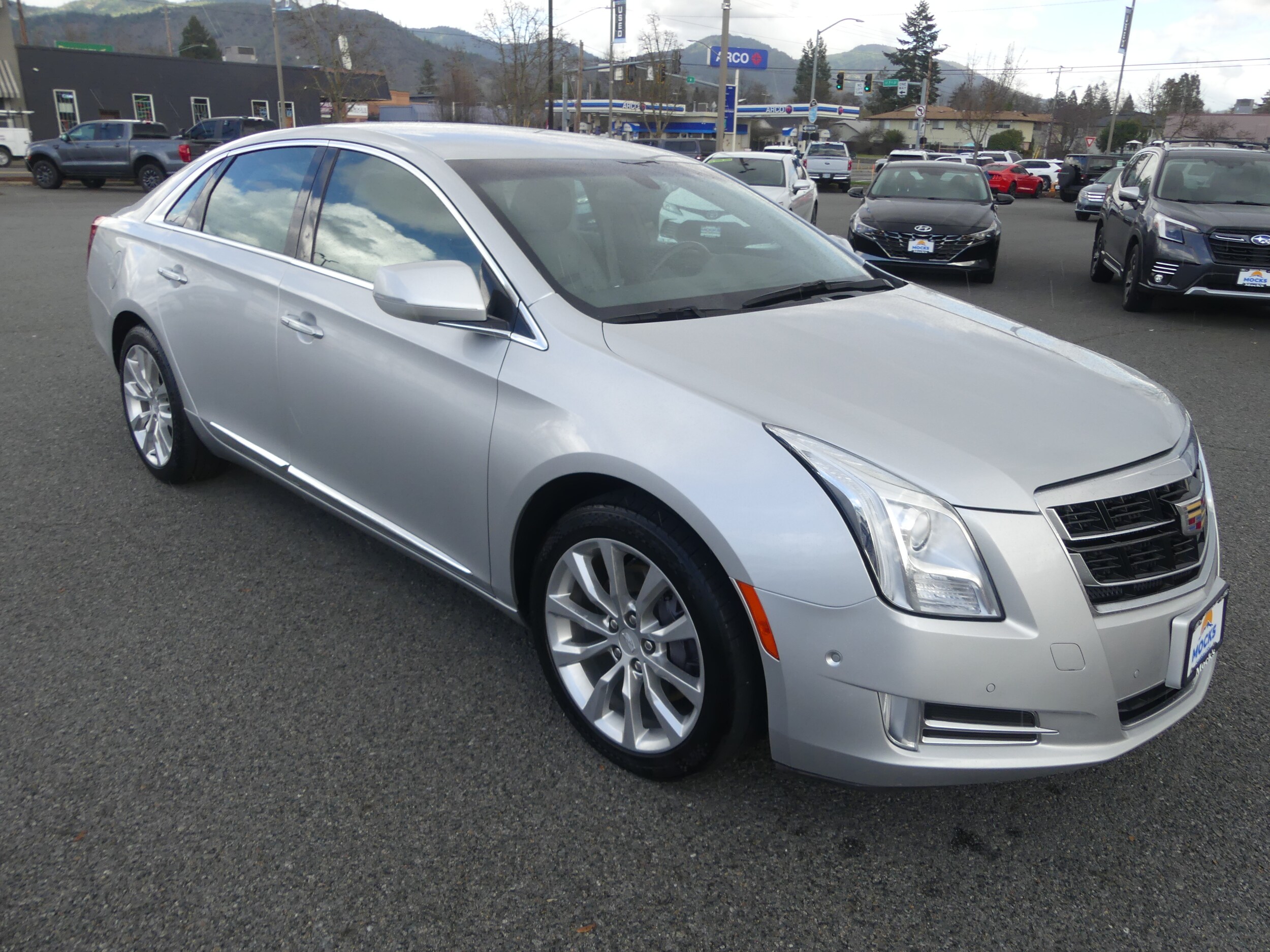 2017 Cadillac XTS Luxury photo 4