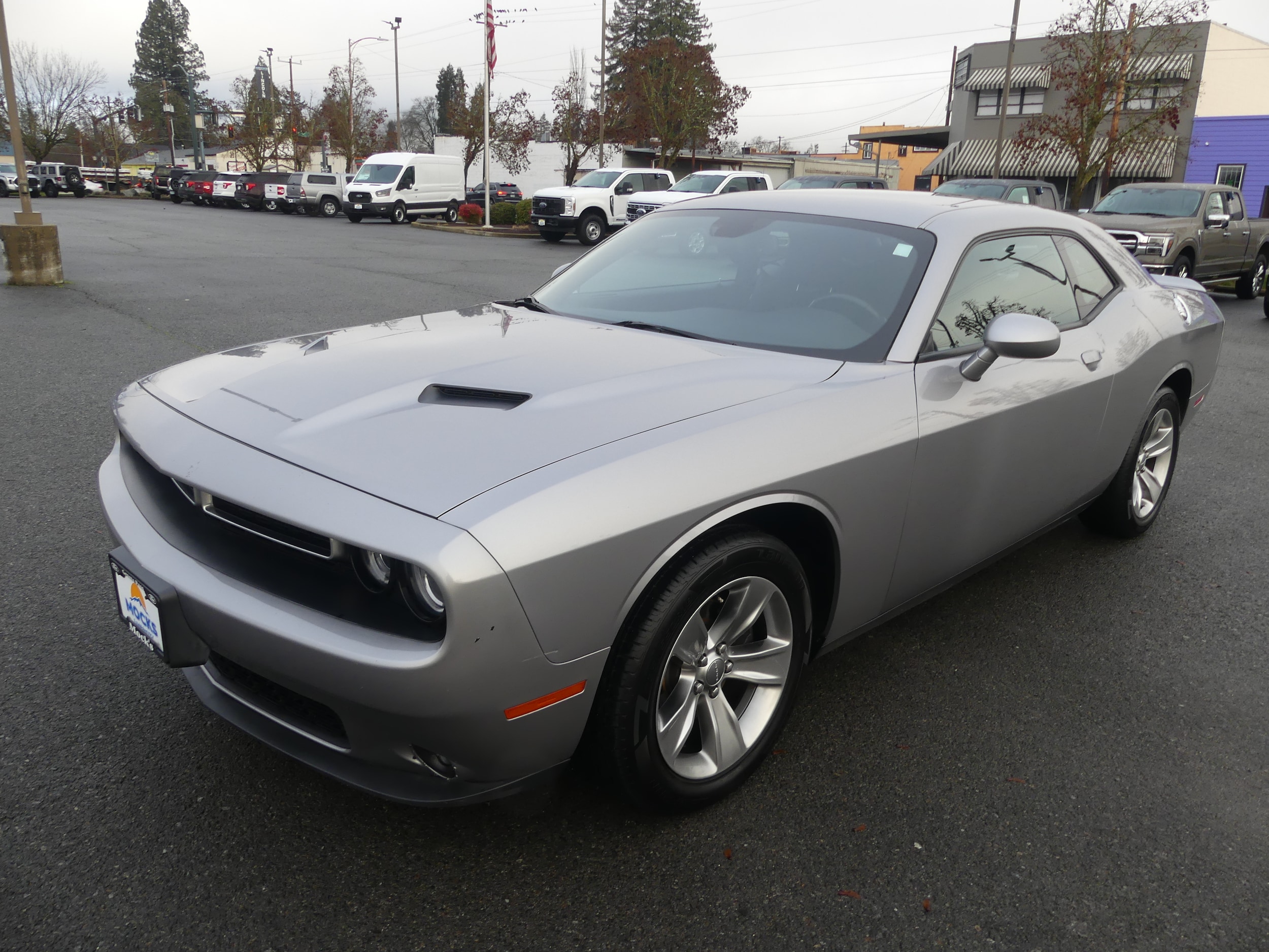 2018 Dodge Challenger SXT's photo