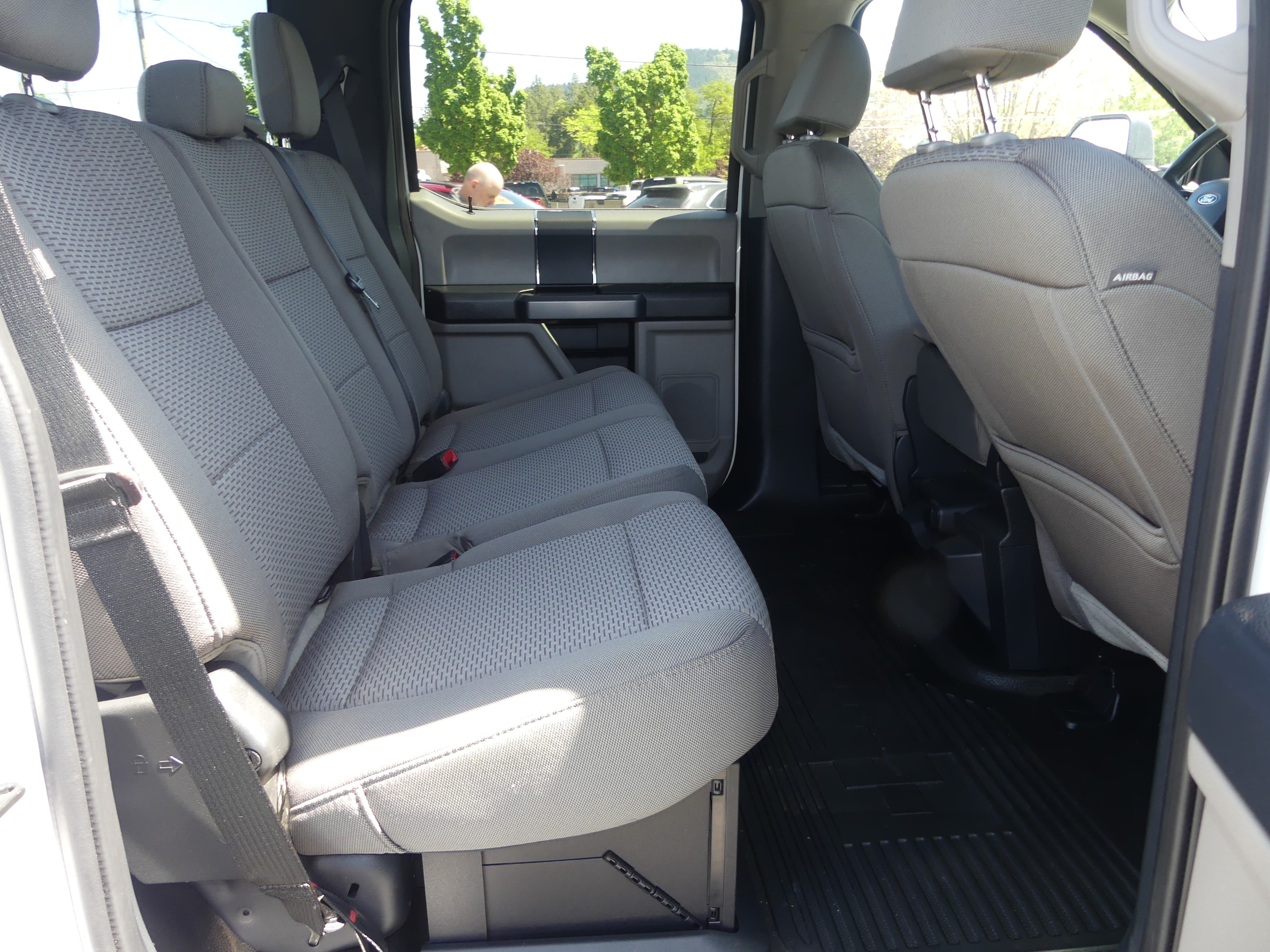 2022 Ford F-350 Super Duty XLT - Photo 15