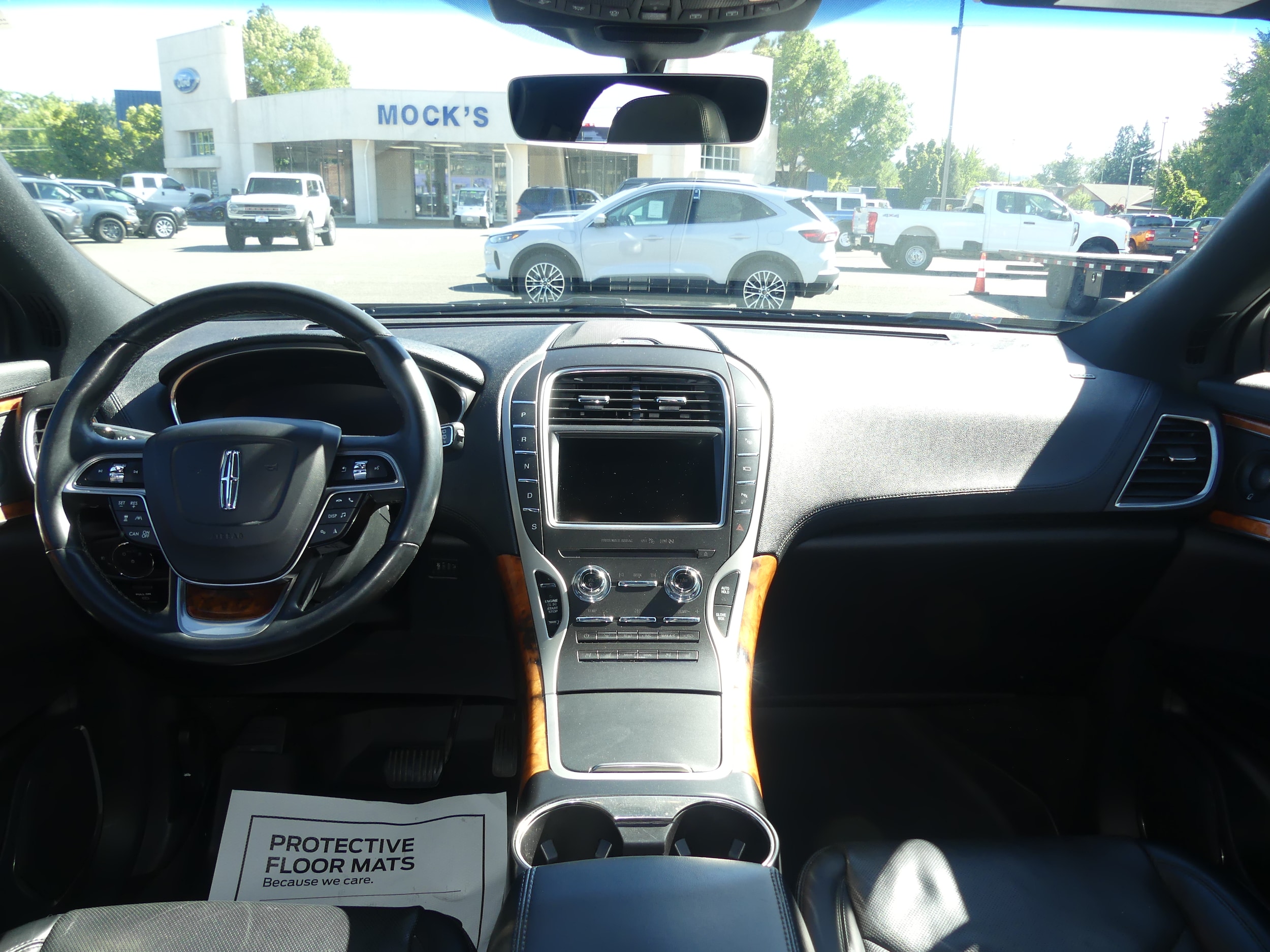 Photo 12