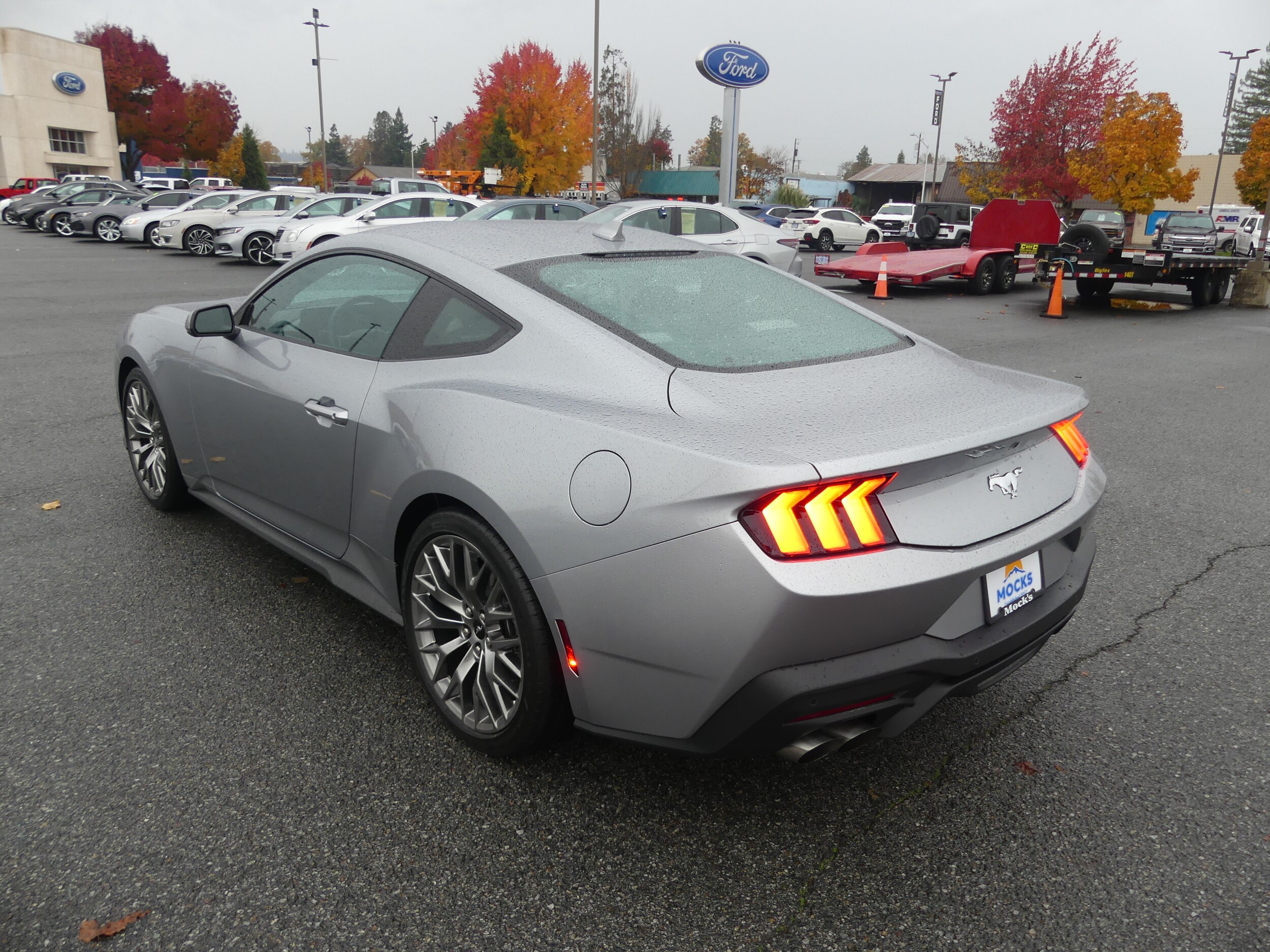 2024 Ford Mustang photo 3