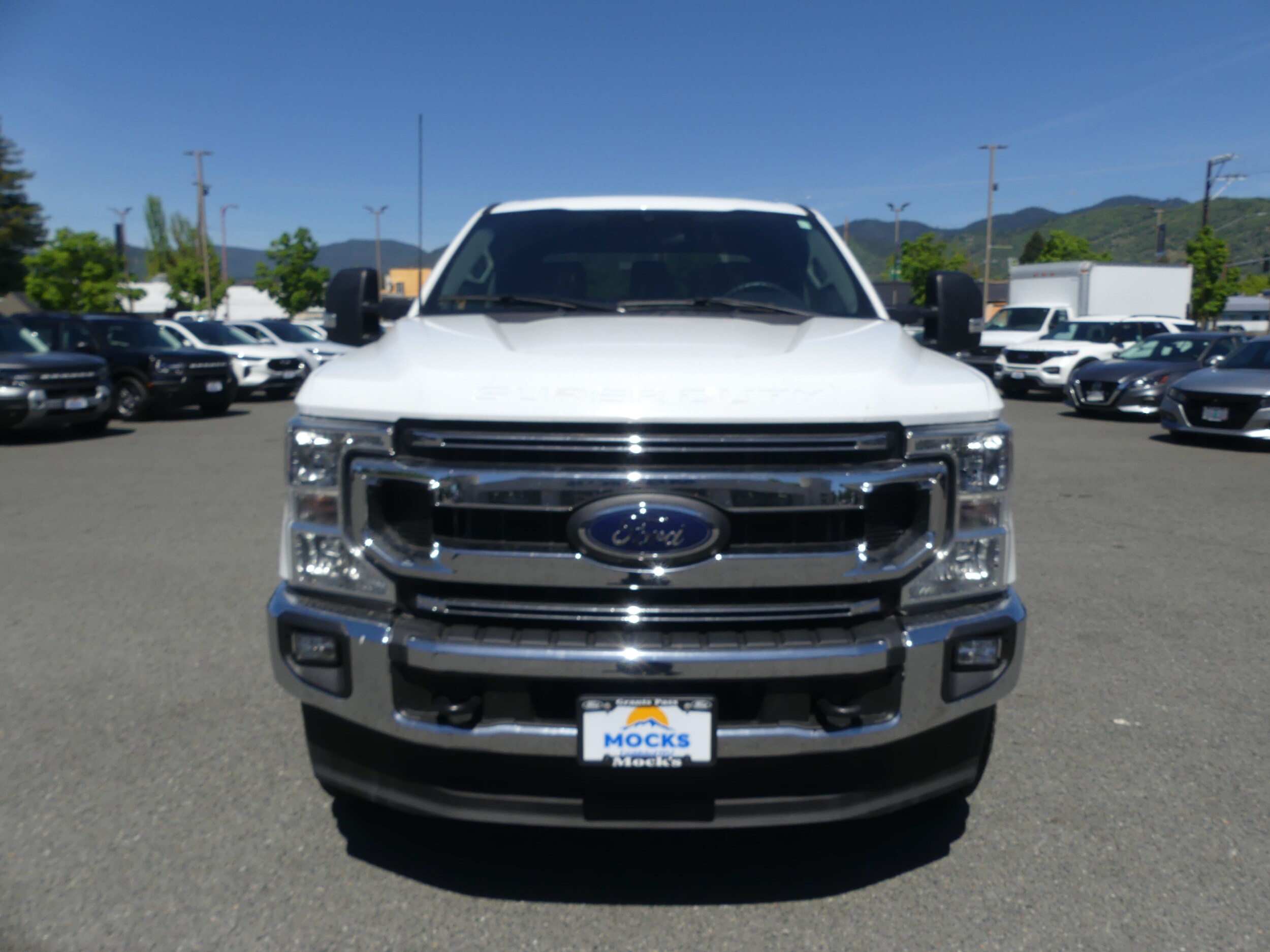 2022 Ford F-350 Super Duty XLT - Photo 8
