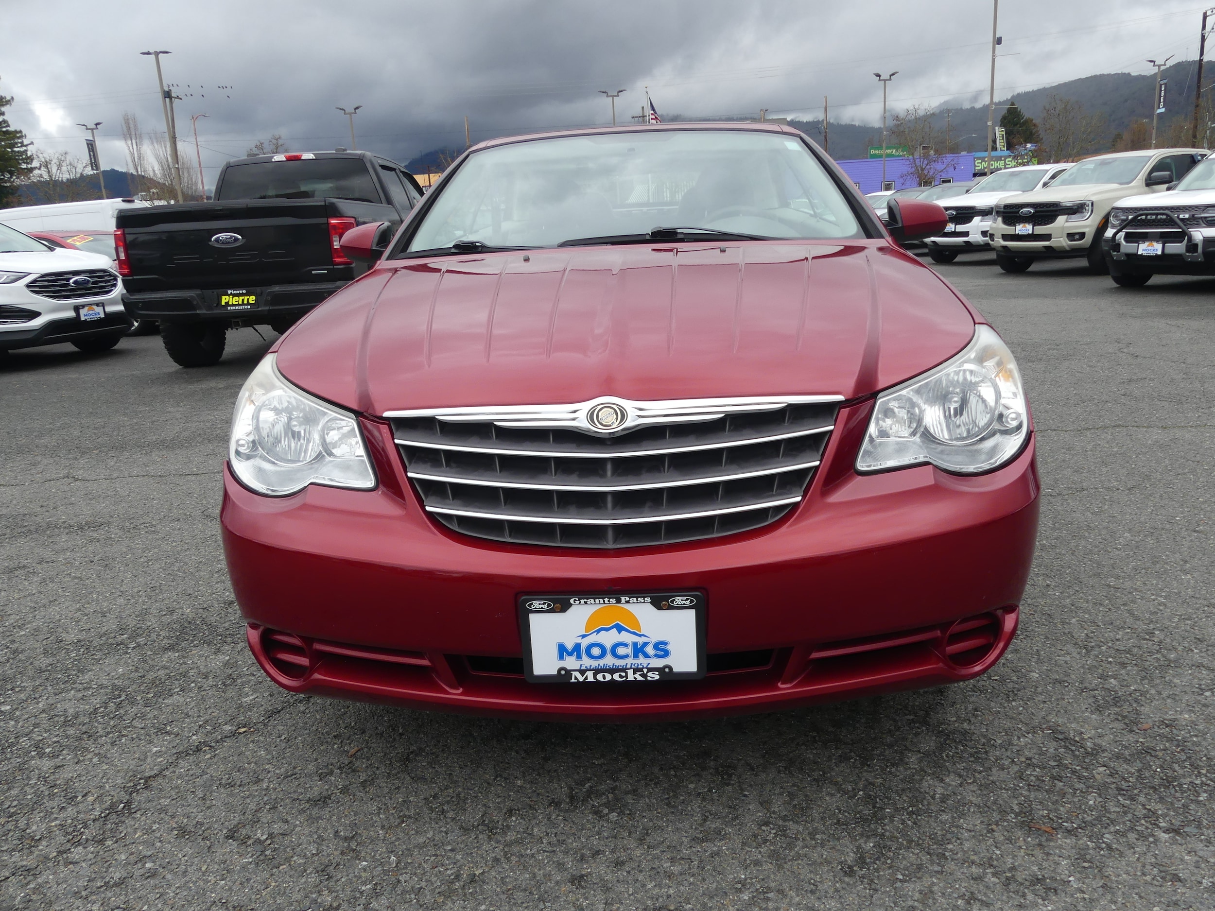 Used 2008 Chrysler Sebring Touring with VIN 1C3LC55R88N639707 for sale in Grants Pass, OR