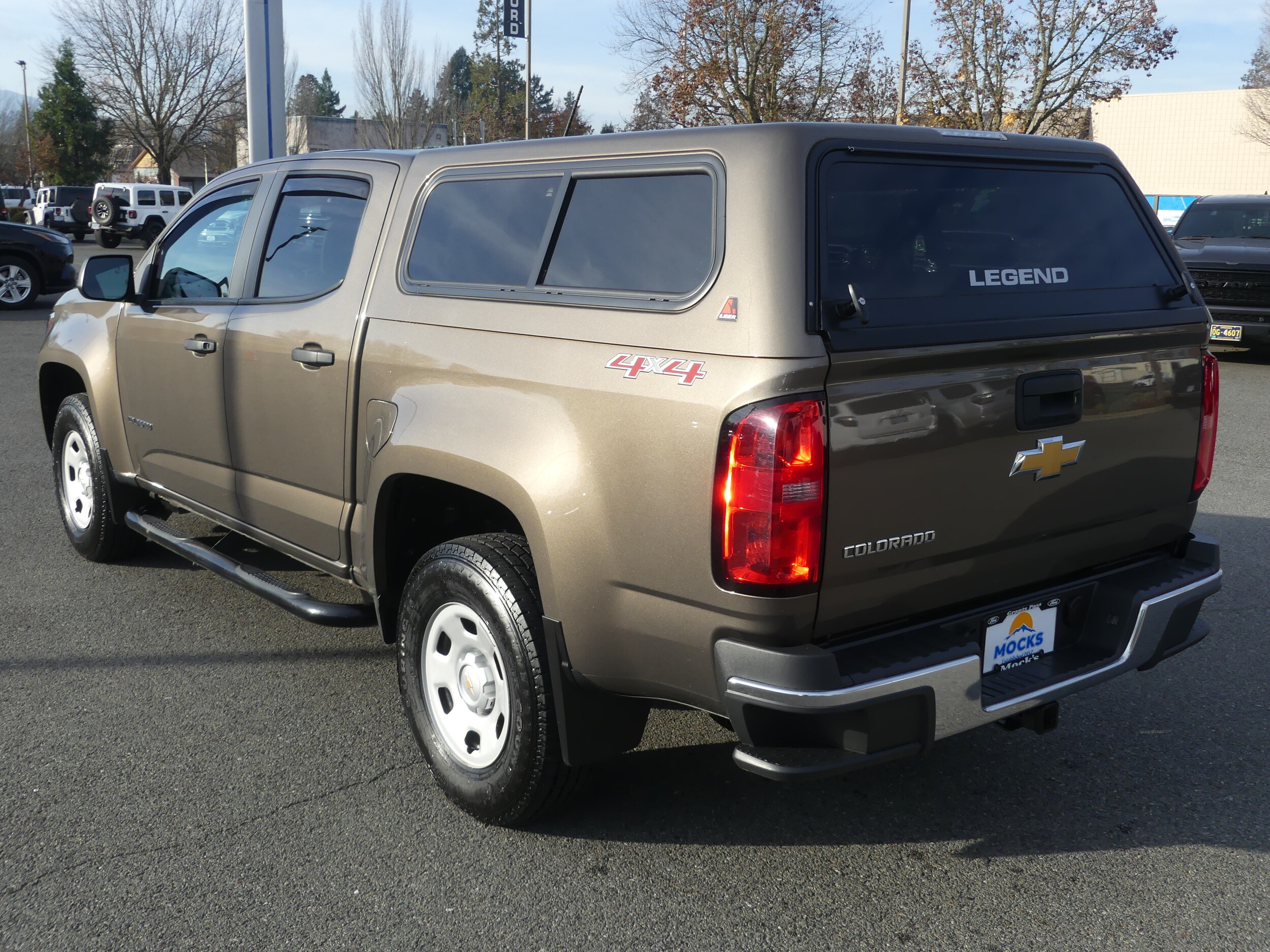 2015 Chevrolet Colorado photo 2