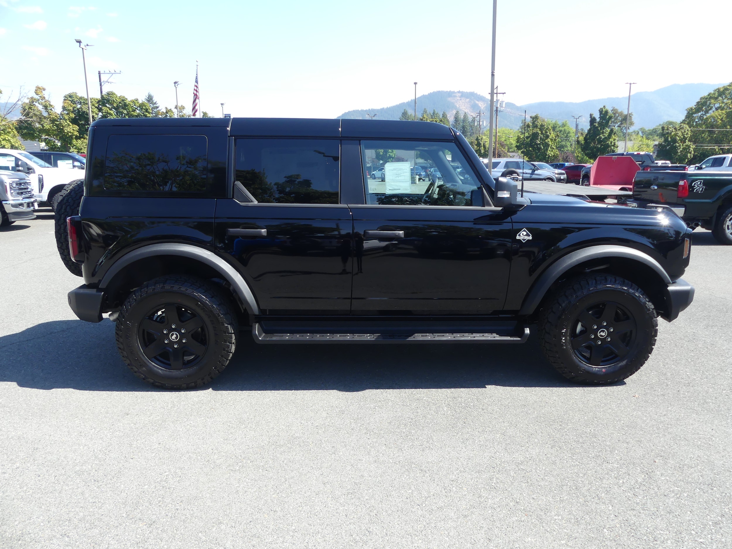 2025 Ford Bronco 4-Door Outer Banks - Photo 6