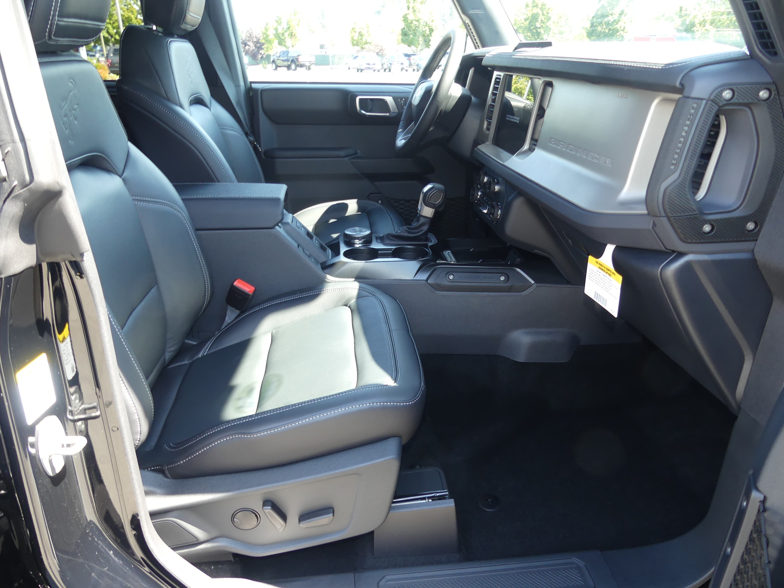 2025 Ford Bronco 4-Door Outer Banks - Photo 18