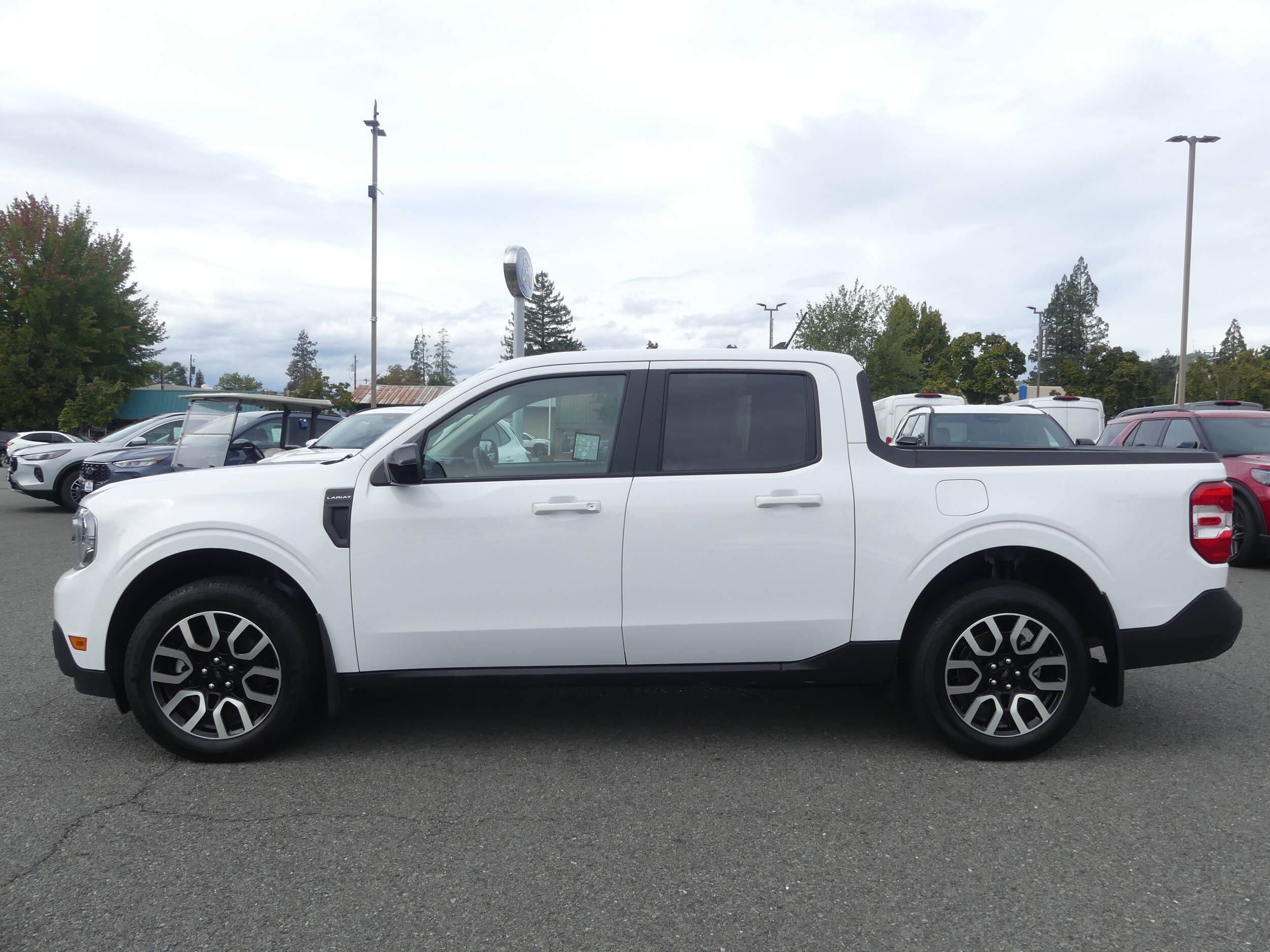 2024 Ford Maverick Lariat photo 3