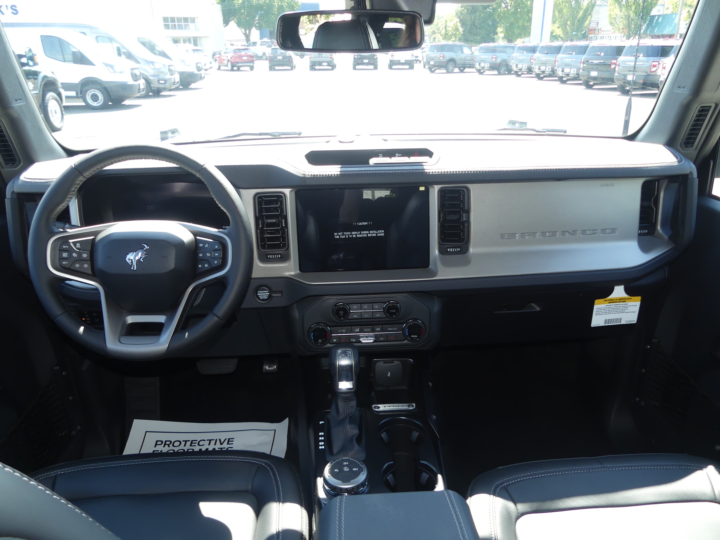 2025 Ford Bronco 4-Door Outer Banks - Photo 13