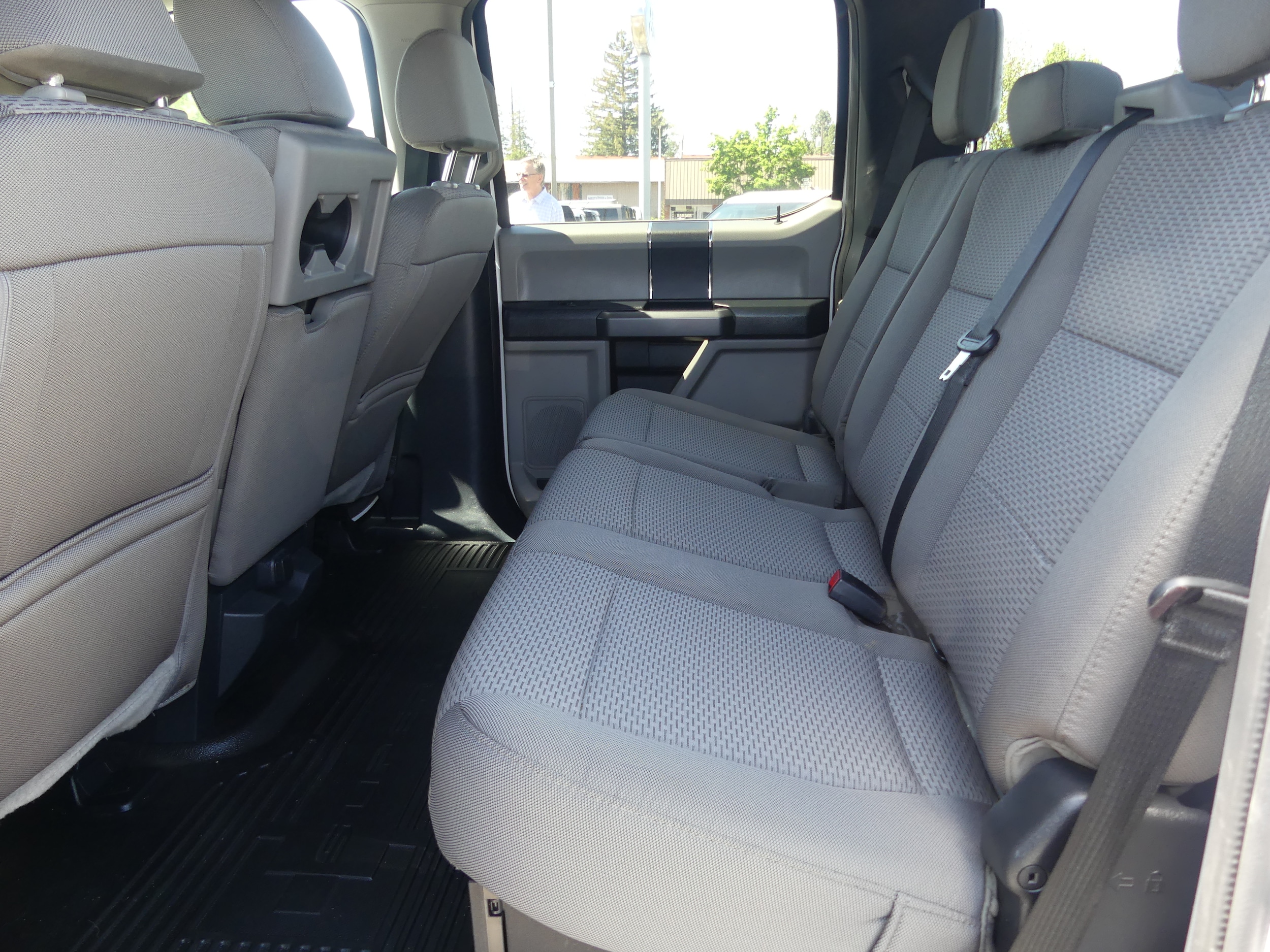 2022 Ford F-350 Super Duty XLT - Photo 12