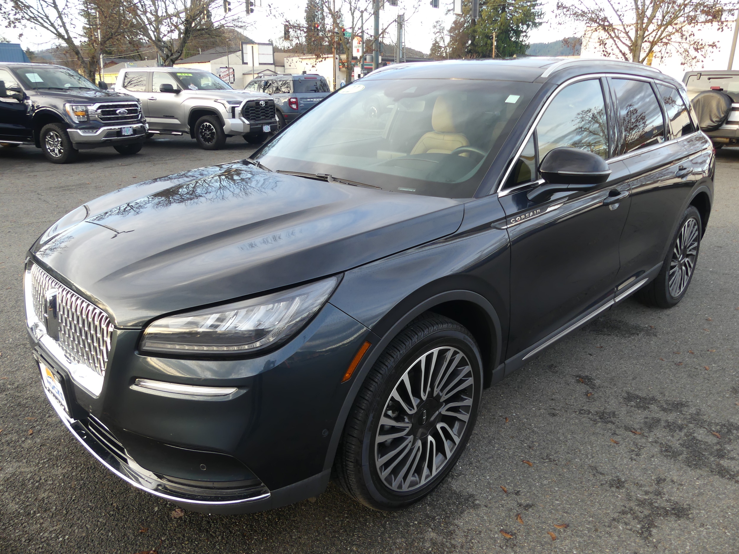 2022 Lincoln Corsair Reserve's photo