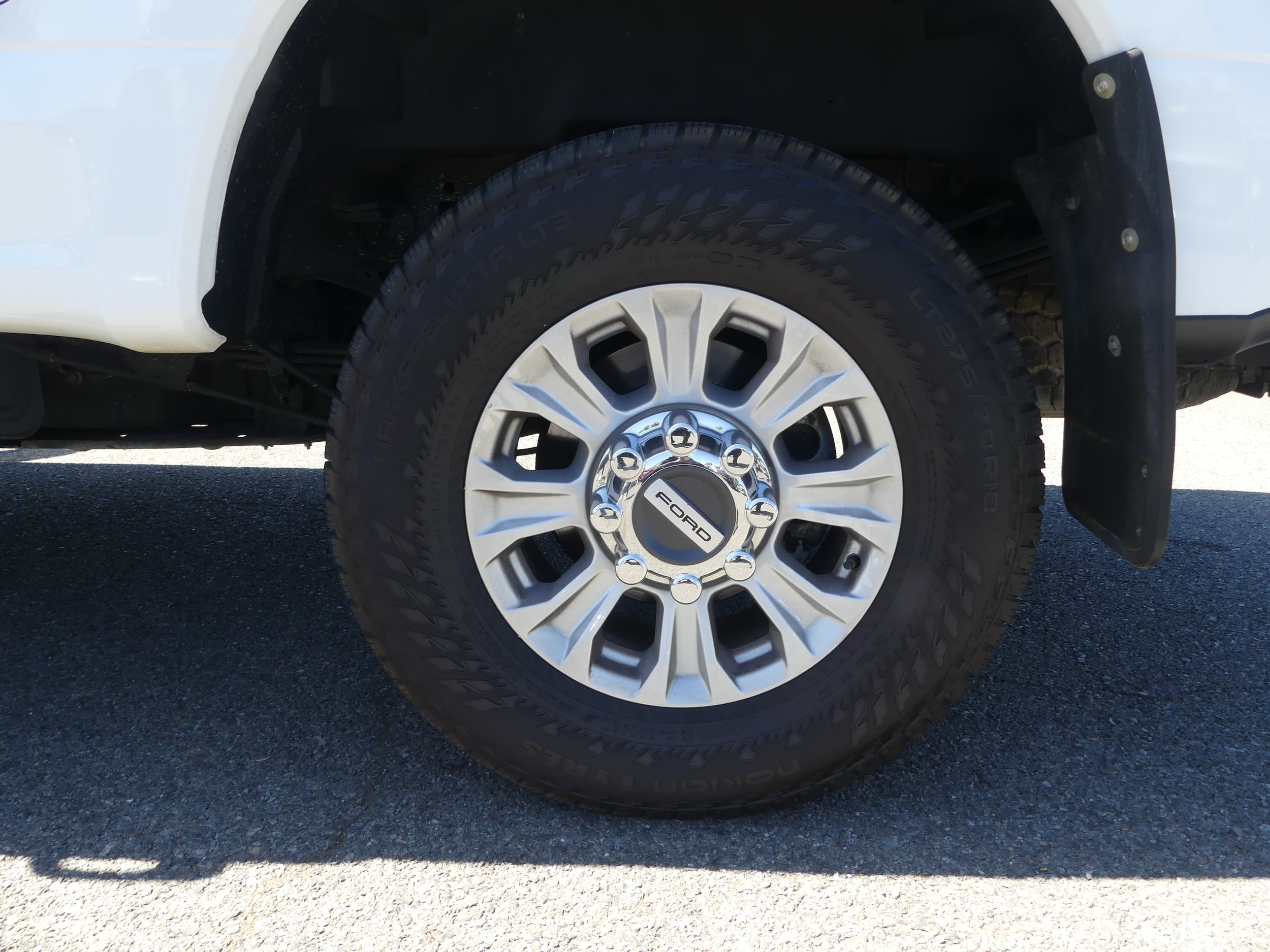 2022 Ford F-350 Super Duty XLT - Photo 19