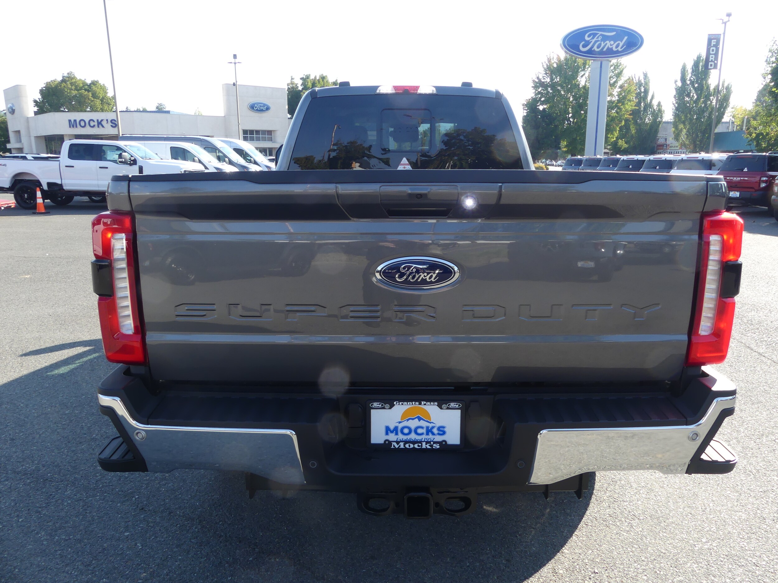 2026 Ford F-350 photo 3