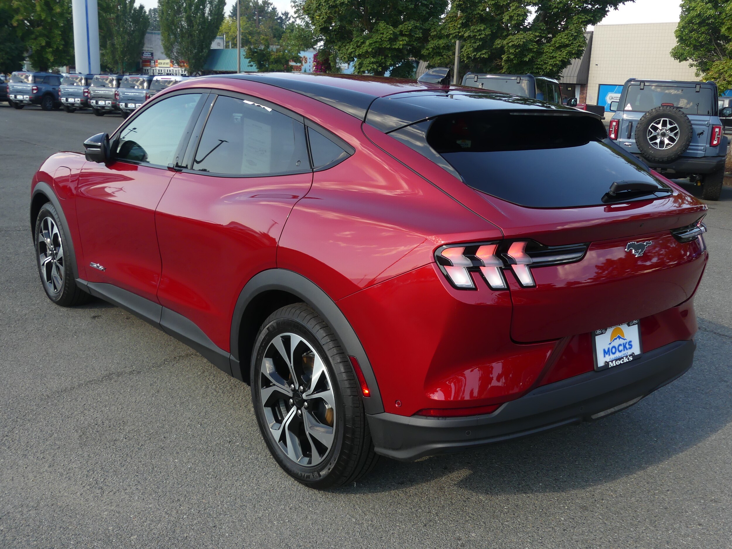 2024 Ford Mustang Mach-E Select photo 3