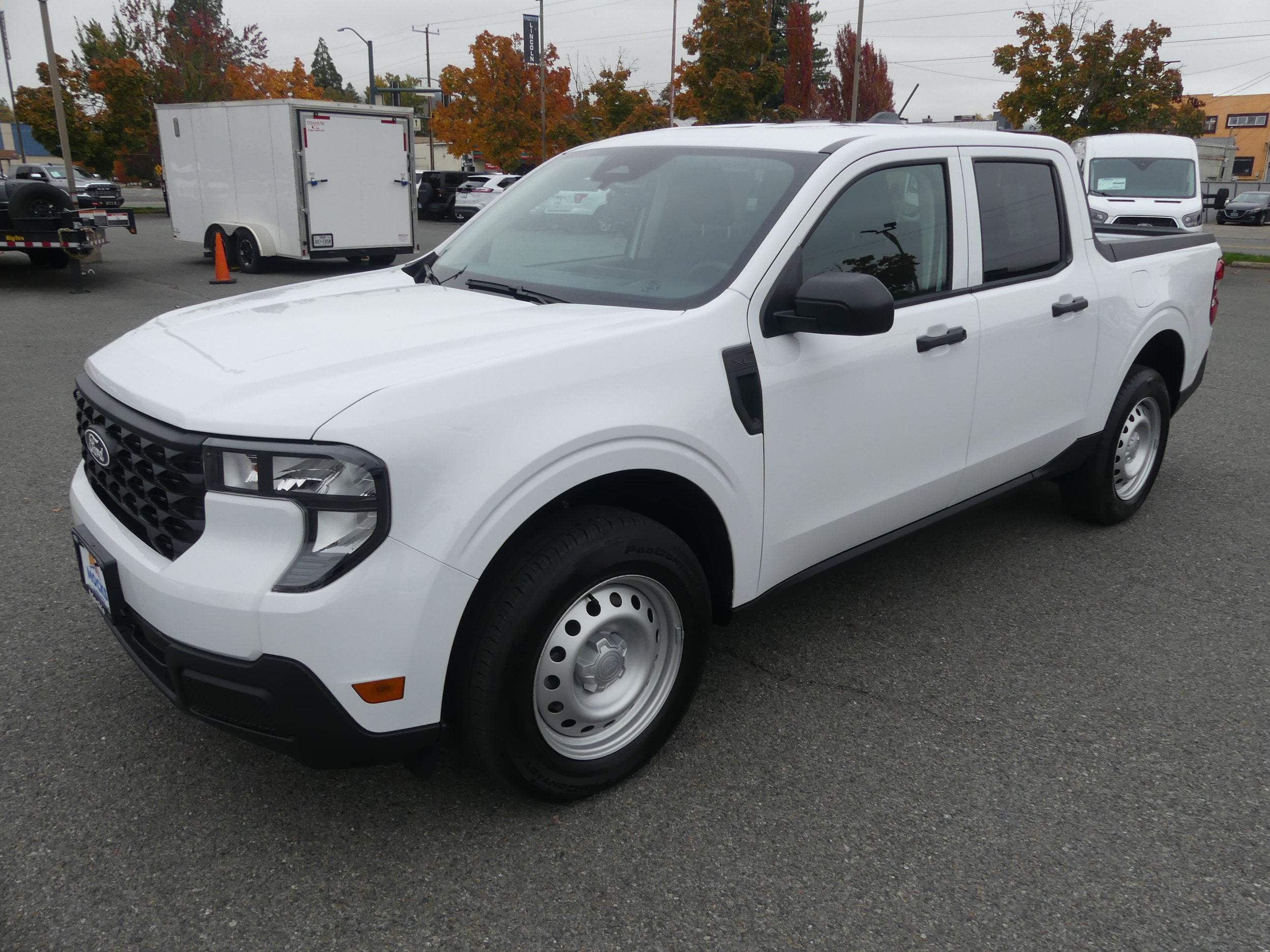 2025 Ford Maverick XL's photo