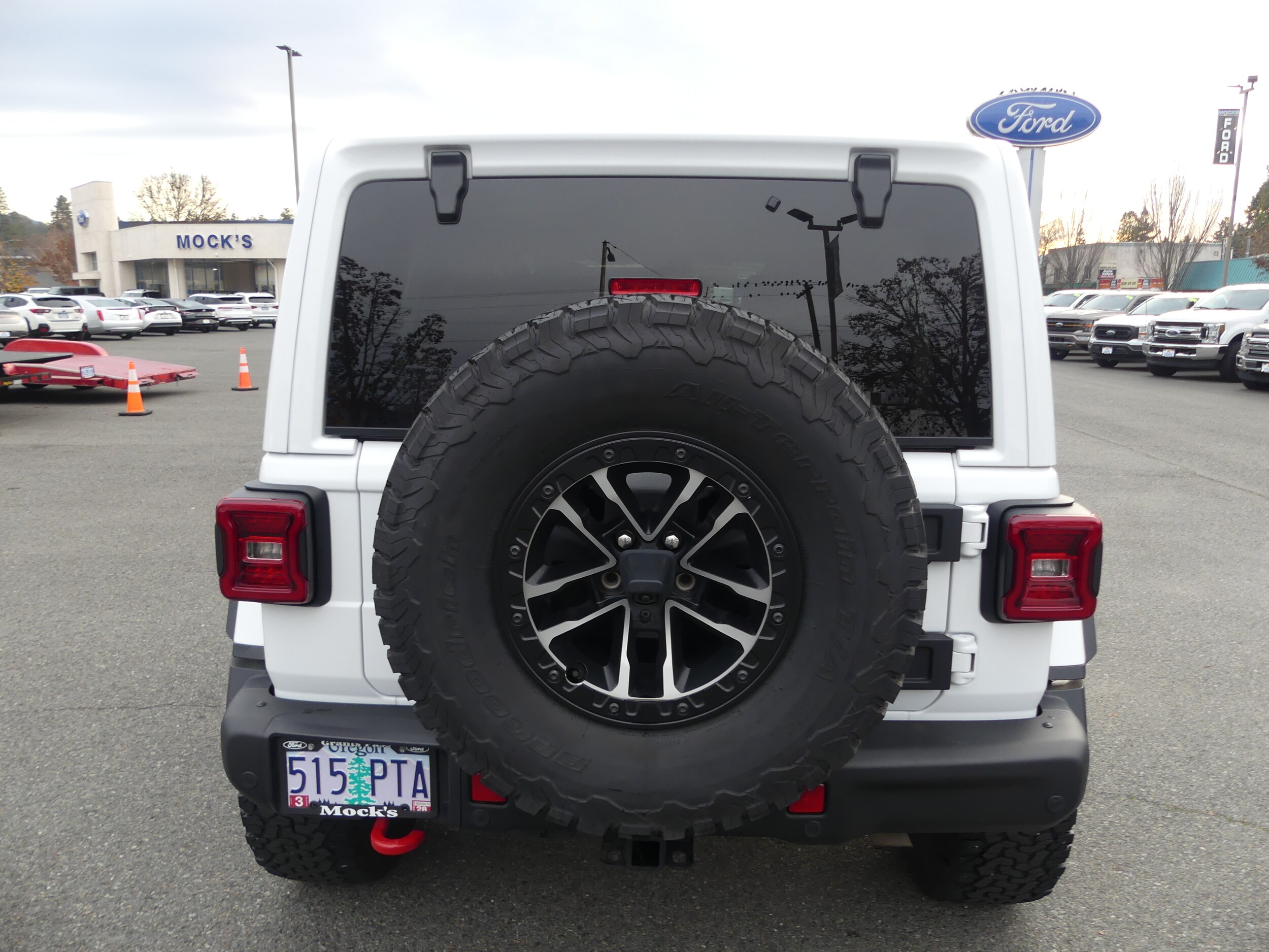 2024 Jeep Wrangler Rubicon photo 2