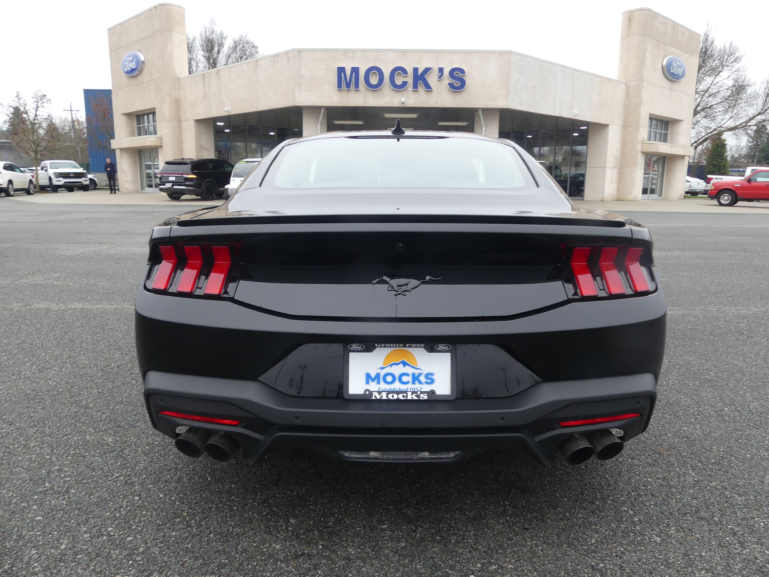 2025 Ford Mustang EcoBoost photo 2