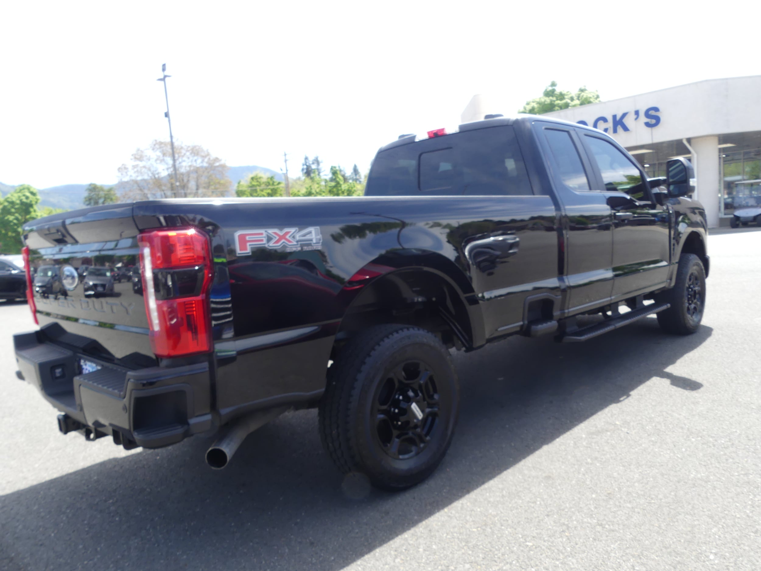 Used 2024 Ford F-250 Super Duty XL with VIN 1FT8X2BA8REC57665 for sale in Grants Pass, OR