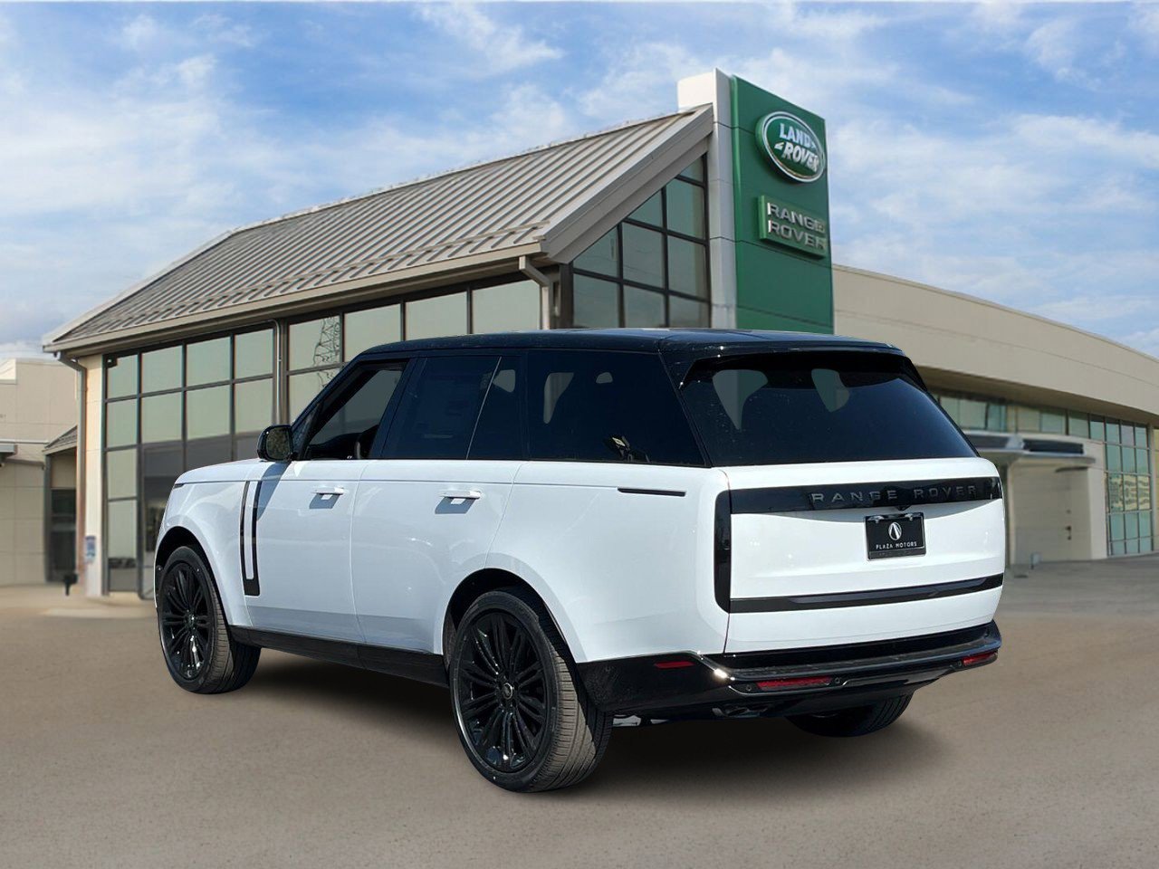 2025 Land Rover Range Rover SE photo 3