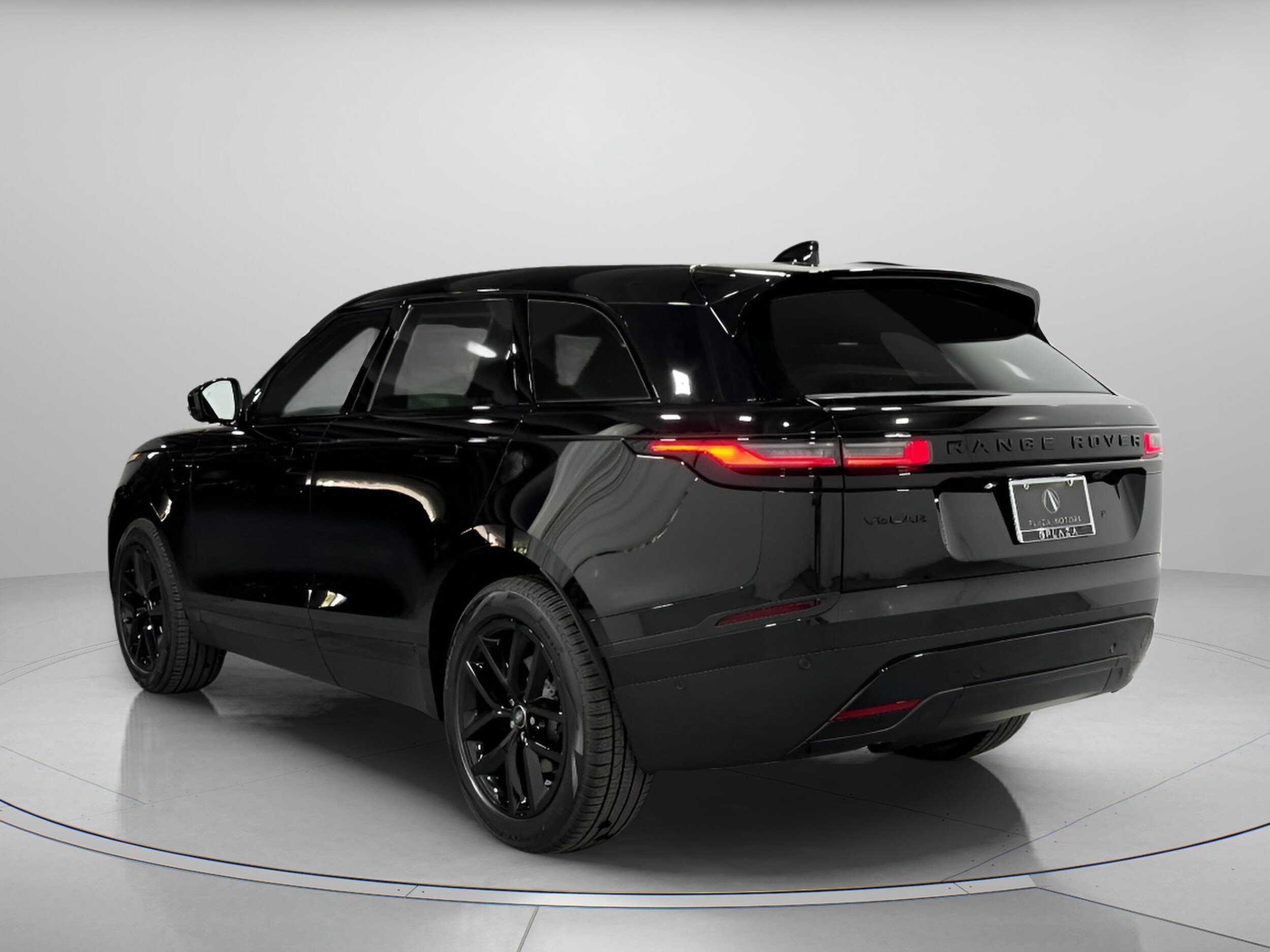 2026 Land Rover Range Rover Velar P250 S photo 3