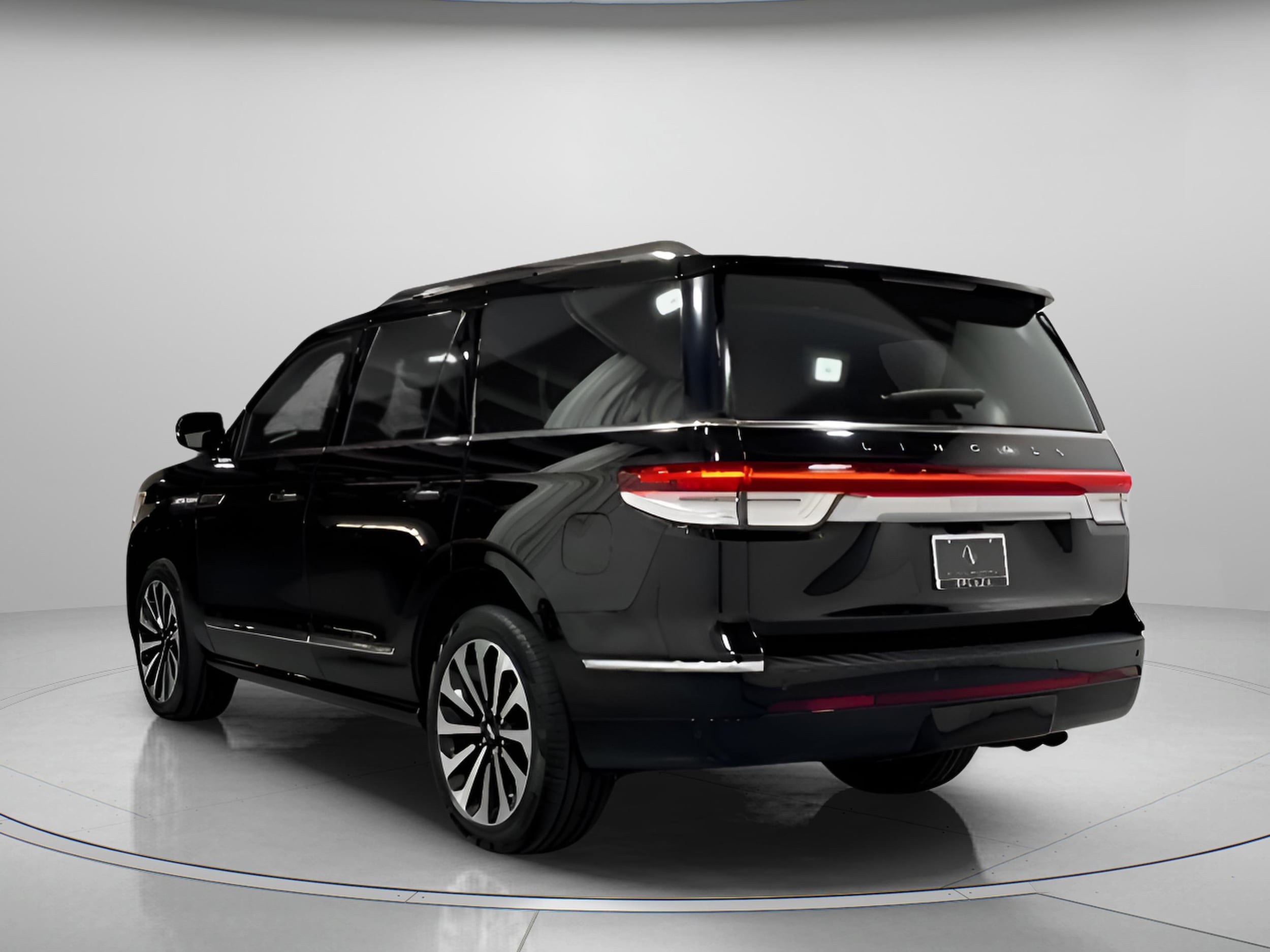 2023 Lincoln Navigator Reserve photo 2