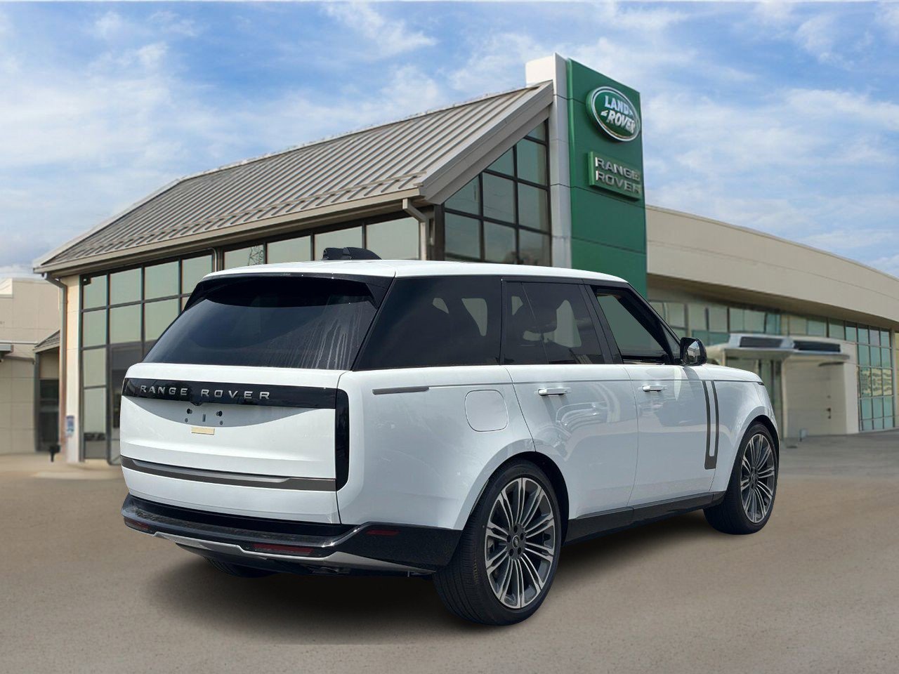 2025 Land Rover Range Rover SE photo 4