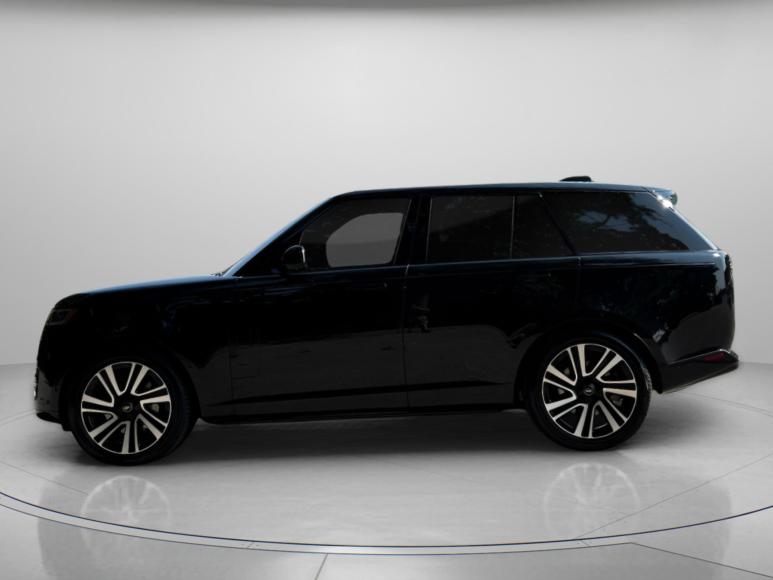 Used 2023 Land Rover Range Rover SE with VIN SALKP9E70PA055074 for sale in Creve Coeur, MO