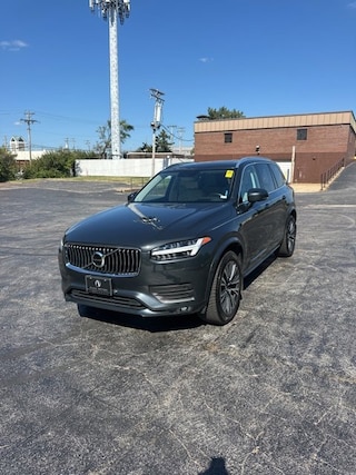 2021 Volvo XC90 T5 Momentum 7 Passenger SUV