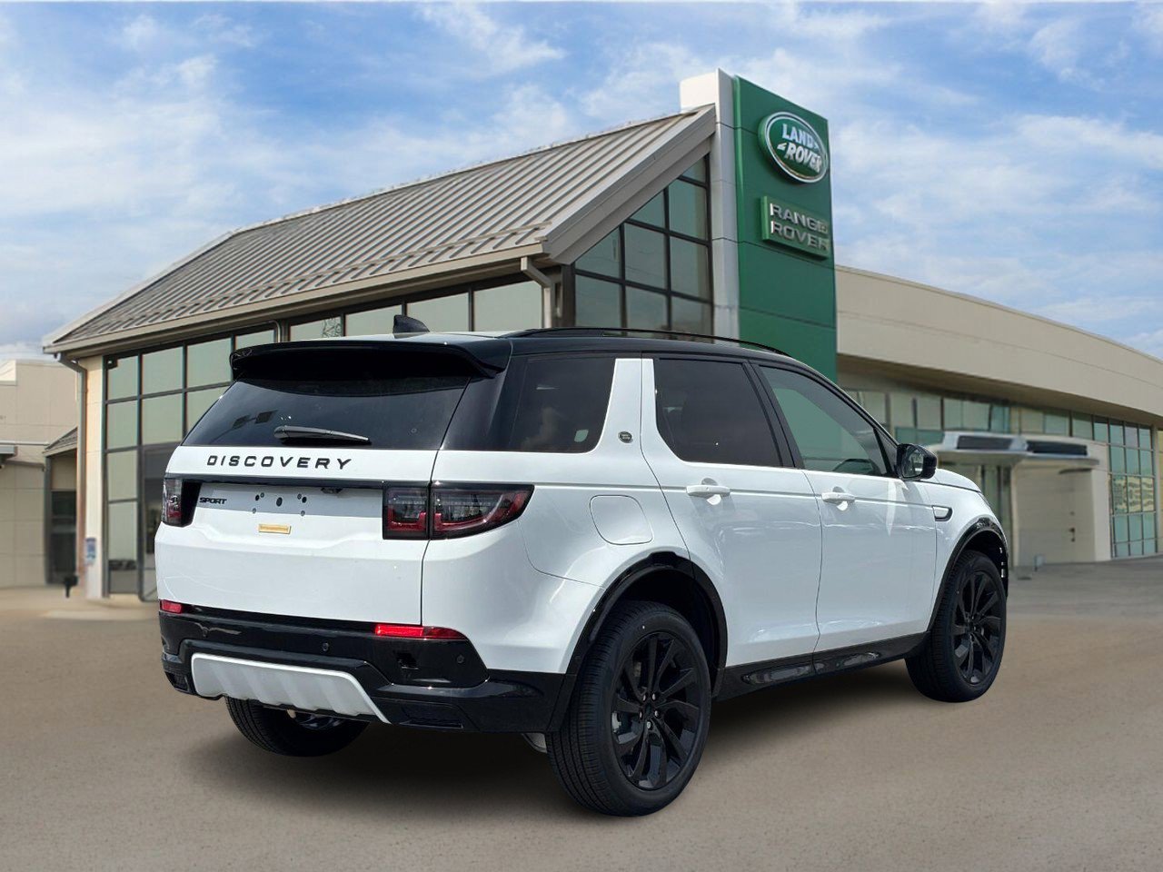 2025 Land Rover Discovery Sport Dynamic SE photo 4