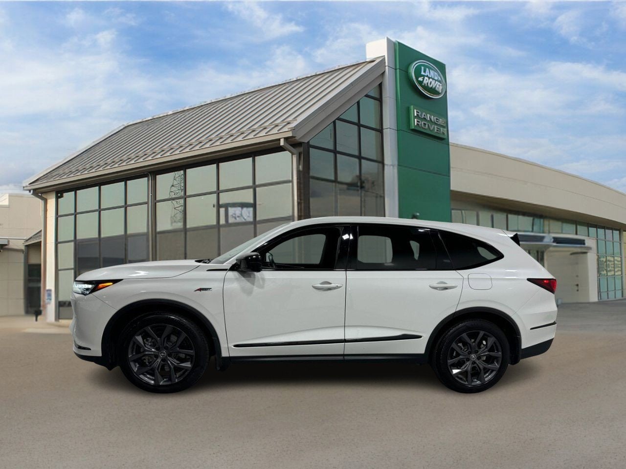 Used 2022 Acura MDX A-Spec Package with VIN 5J8YE1H0XNL023131 for sale in Creve Coeur, MO