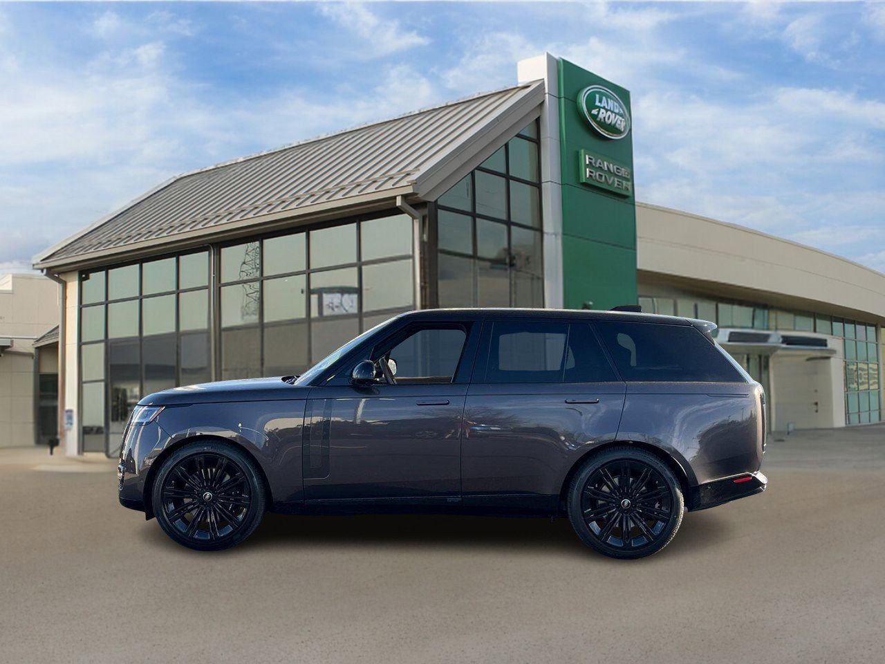 2025 Land Rover Range Rover SE photo 2
