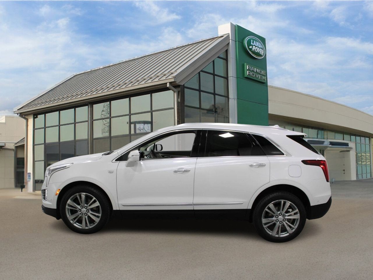 Used 2024 Cadillac XT5 Premium Luxury with VIN 1GYKNDRS3RZ701155 for sale in Creve Coeur, MO