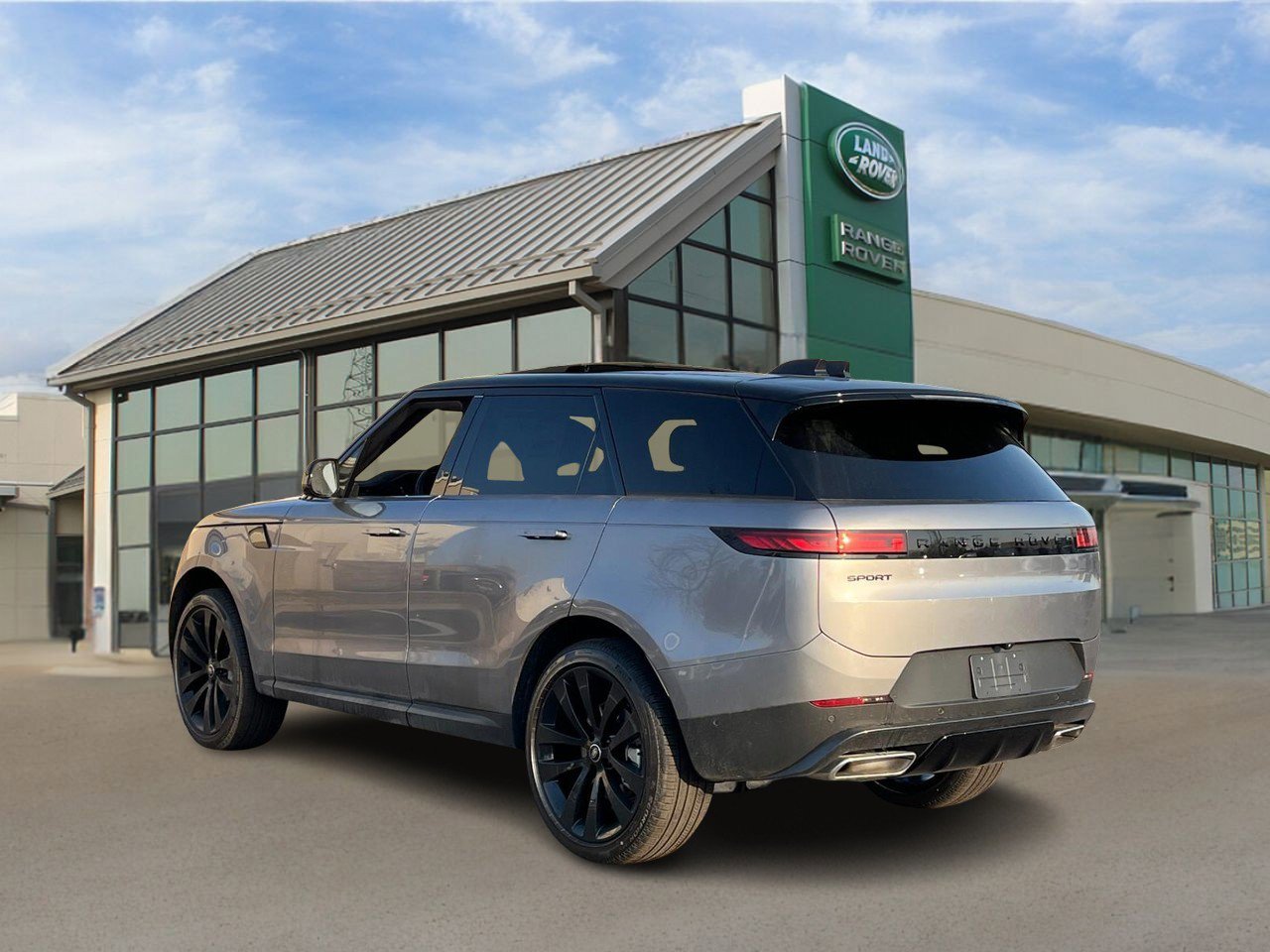 2025 Land Rover Range Rover Sport P360 SE photo 3