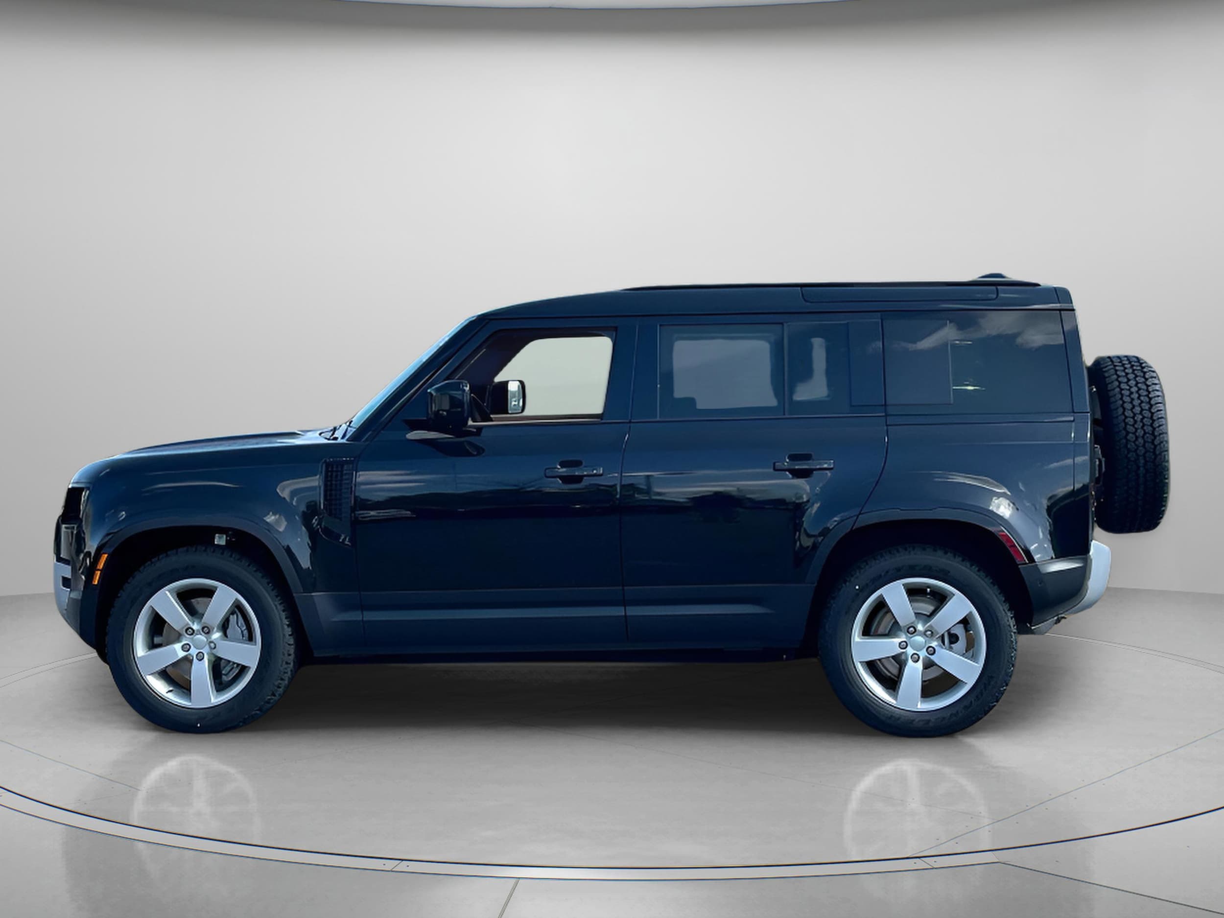 Used 2025 Land Rover Defender S with VIN SALEJ7EX0S2430855 for sale in Creve Coeur, MO