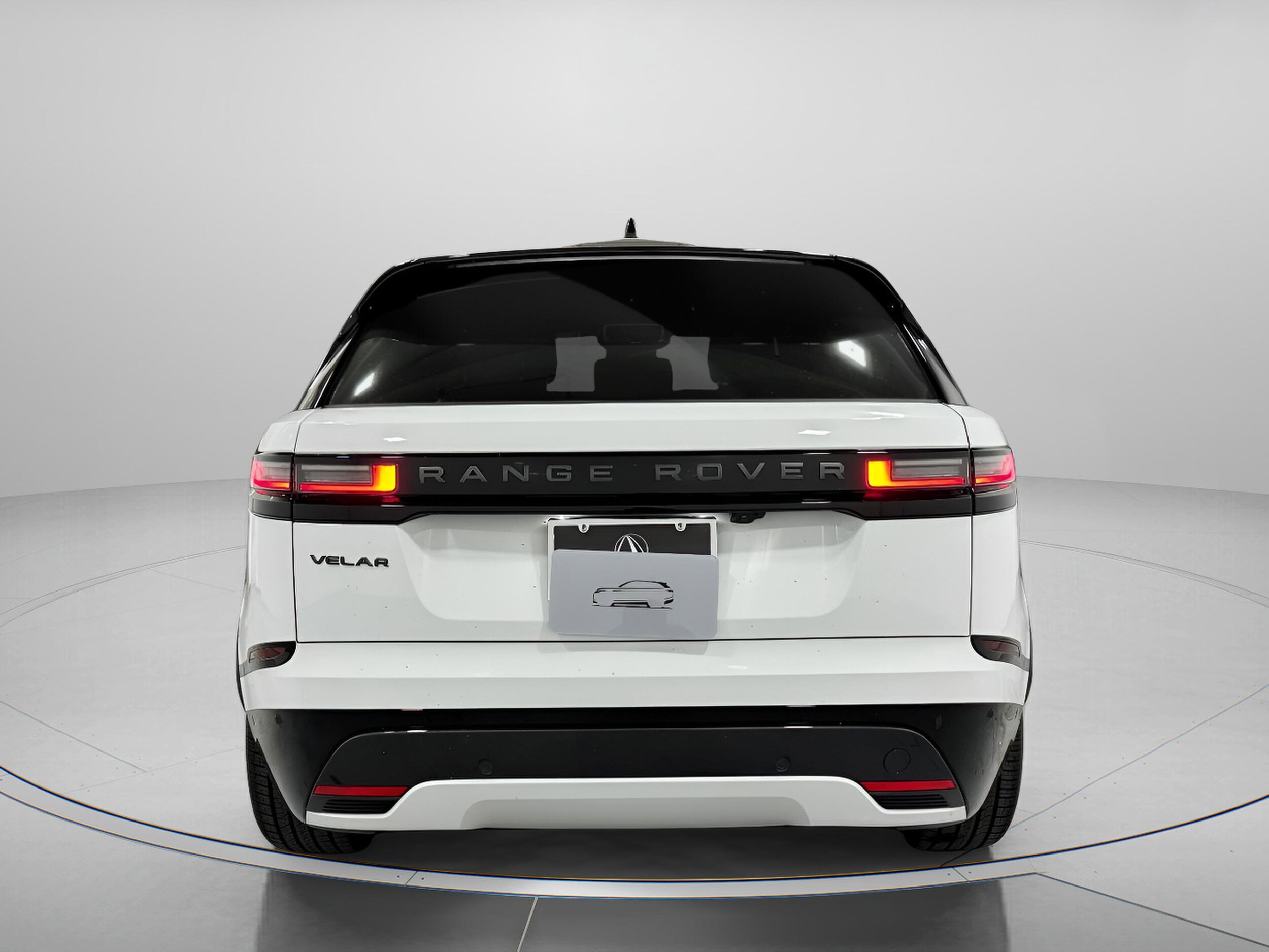 2026 Land Rover Range Rover Velar P250 Dynamic SE photo 4