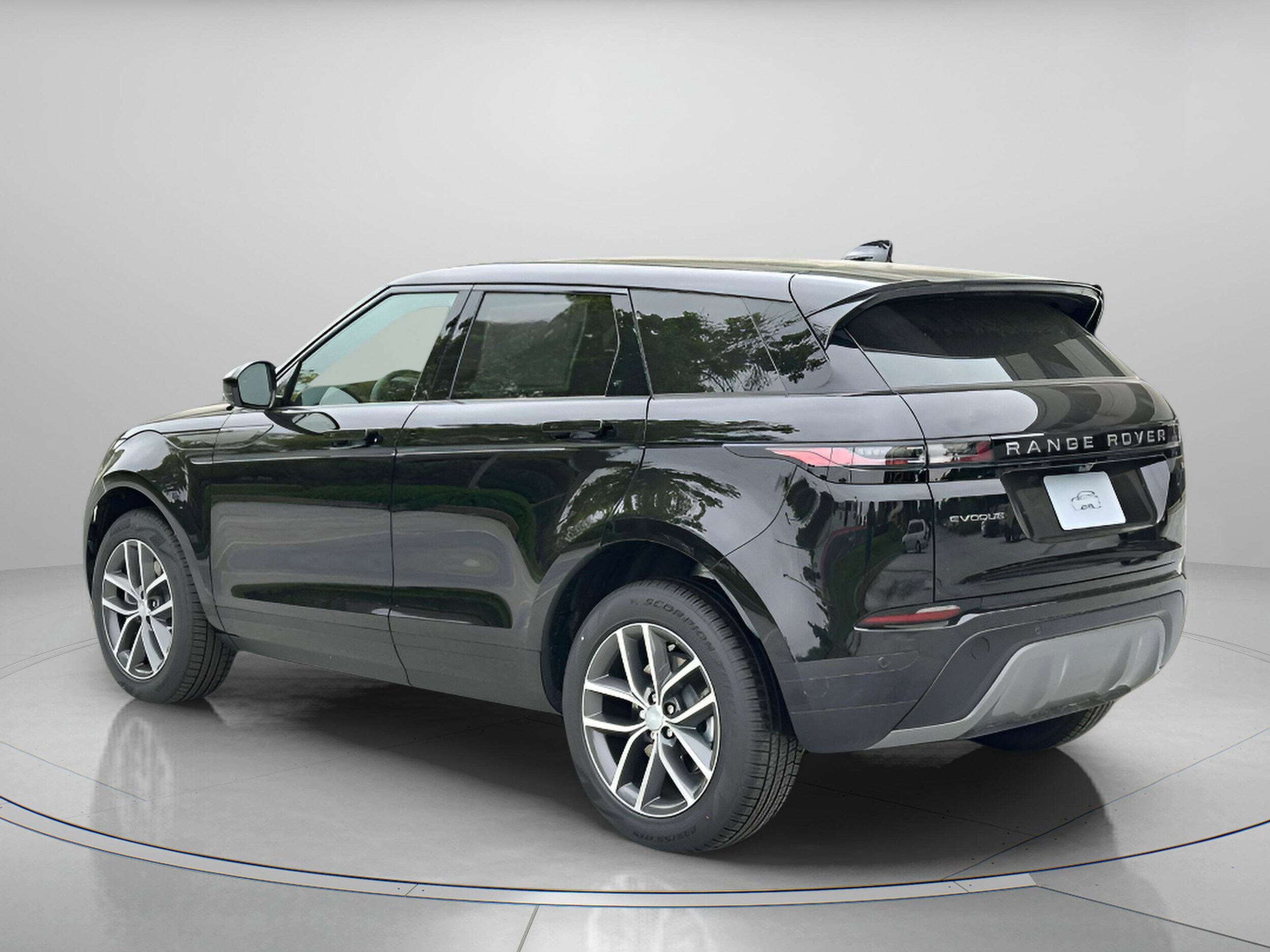2026 Land Rover Range Rover Evoque S photo 3
