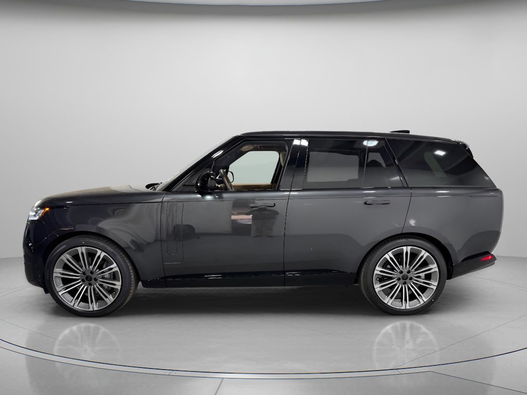 New 2026 Land Rover Range Rover SE SUV