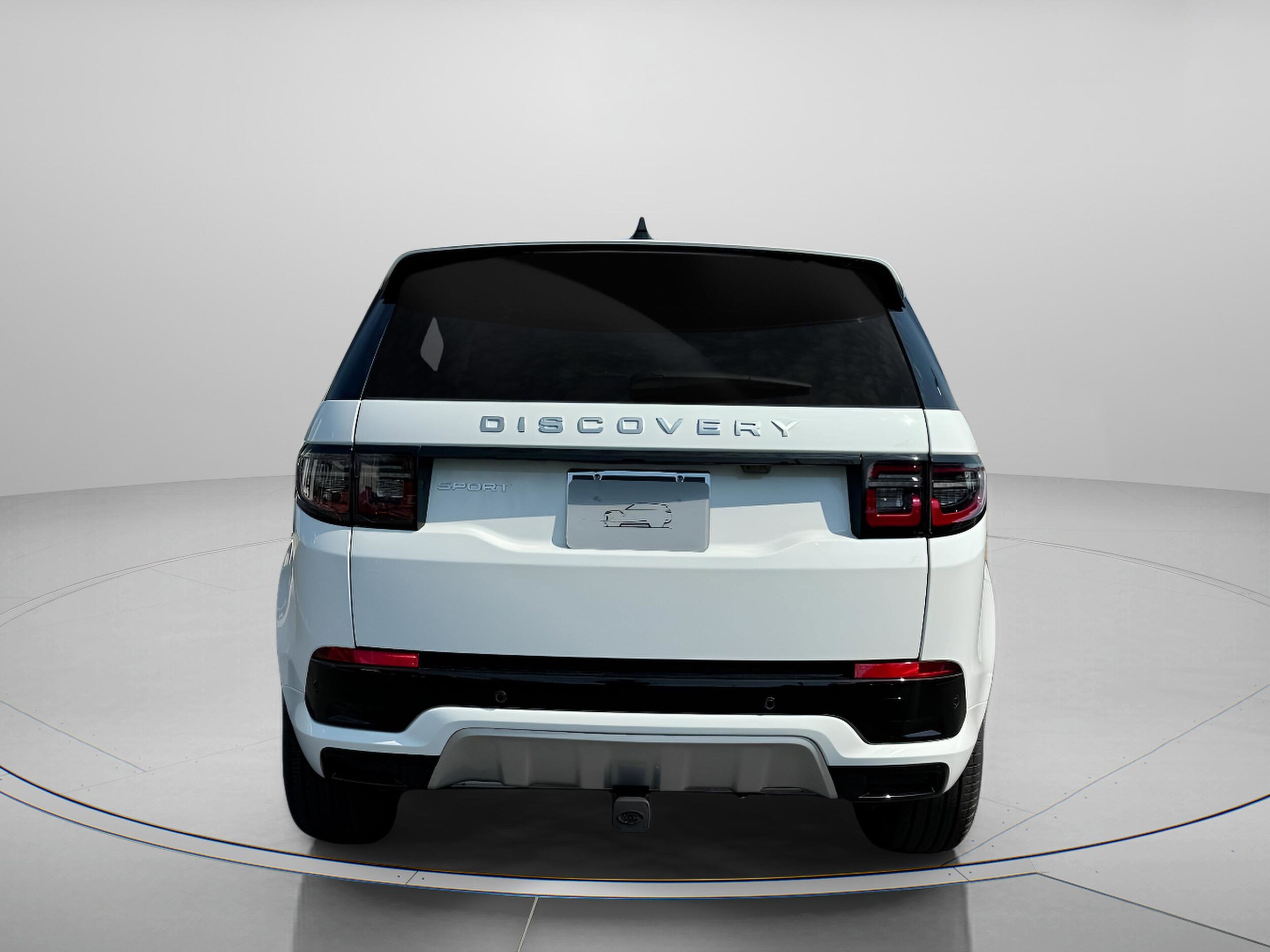 2025 Land Rover Discovery Sport S photo 4