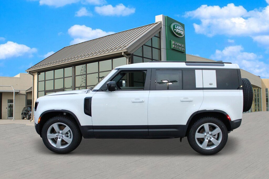 Used 2024 Land Rover Defender For Sale at Plaza Motors VIN