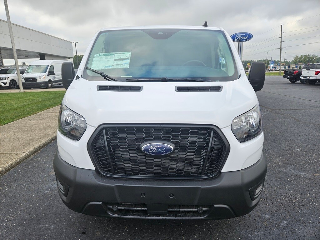 2025 Ford Transit photo 3