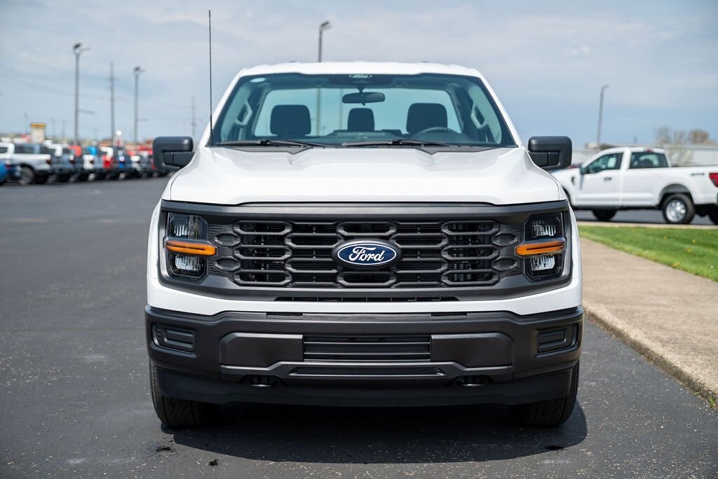 2025 Ford F-150 XL photo 2