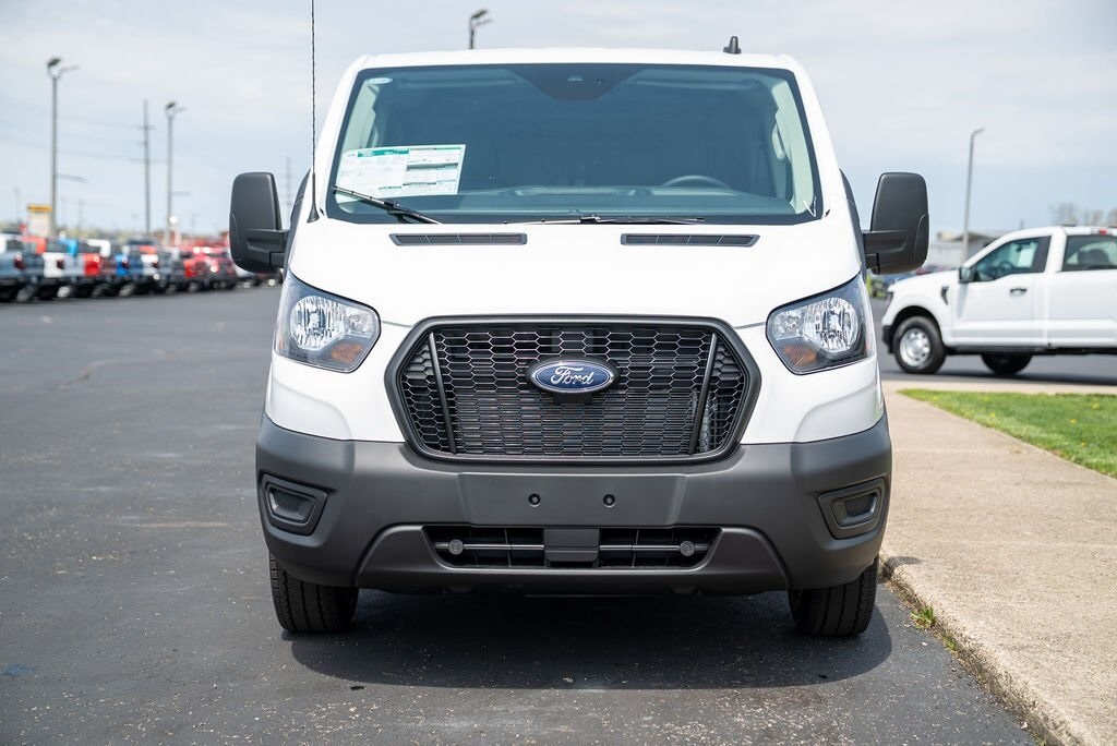 2025 Ford Transit photo 2