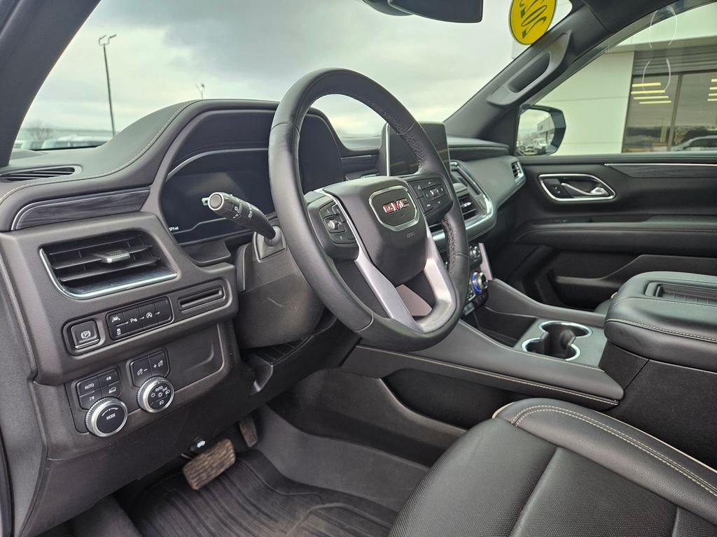 2023 GMC Yukon XL SLT - Photo 15