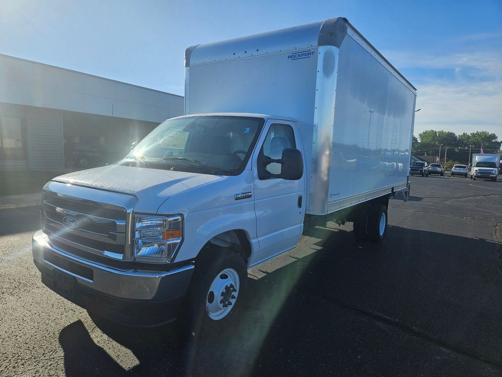 New 2027 Ford E-450 Cutaway Base Truck