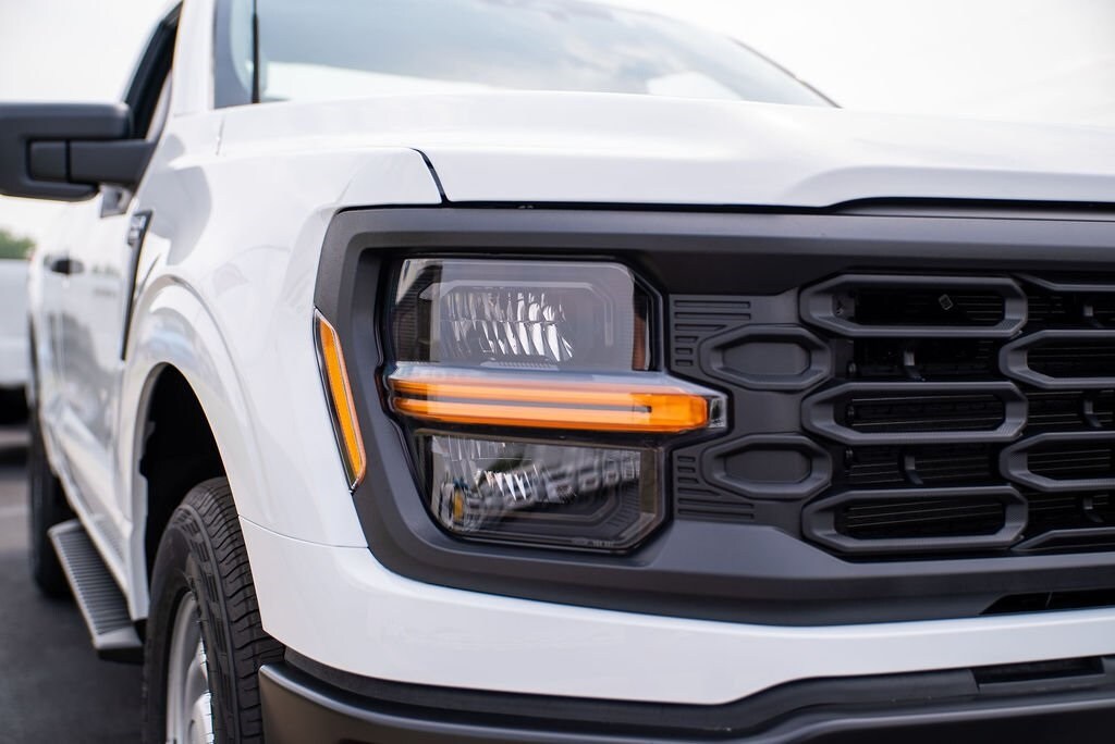 2025 Ford F-150 XL photo 4