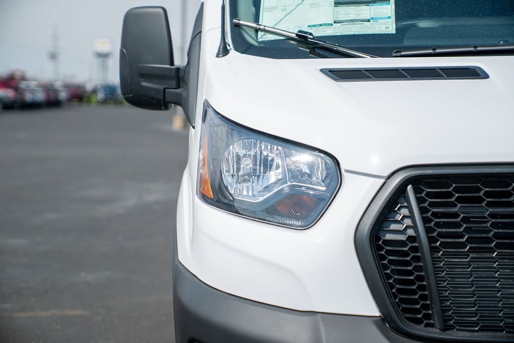 2025 Ford Transit photo 4